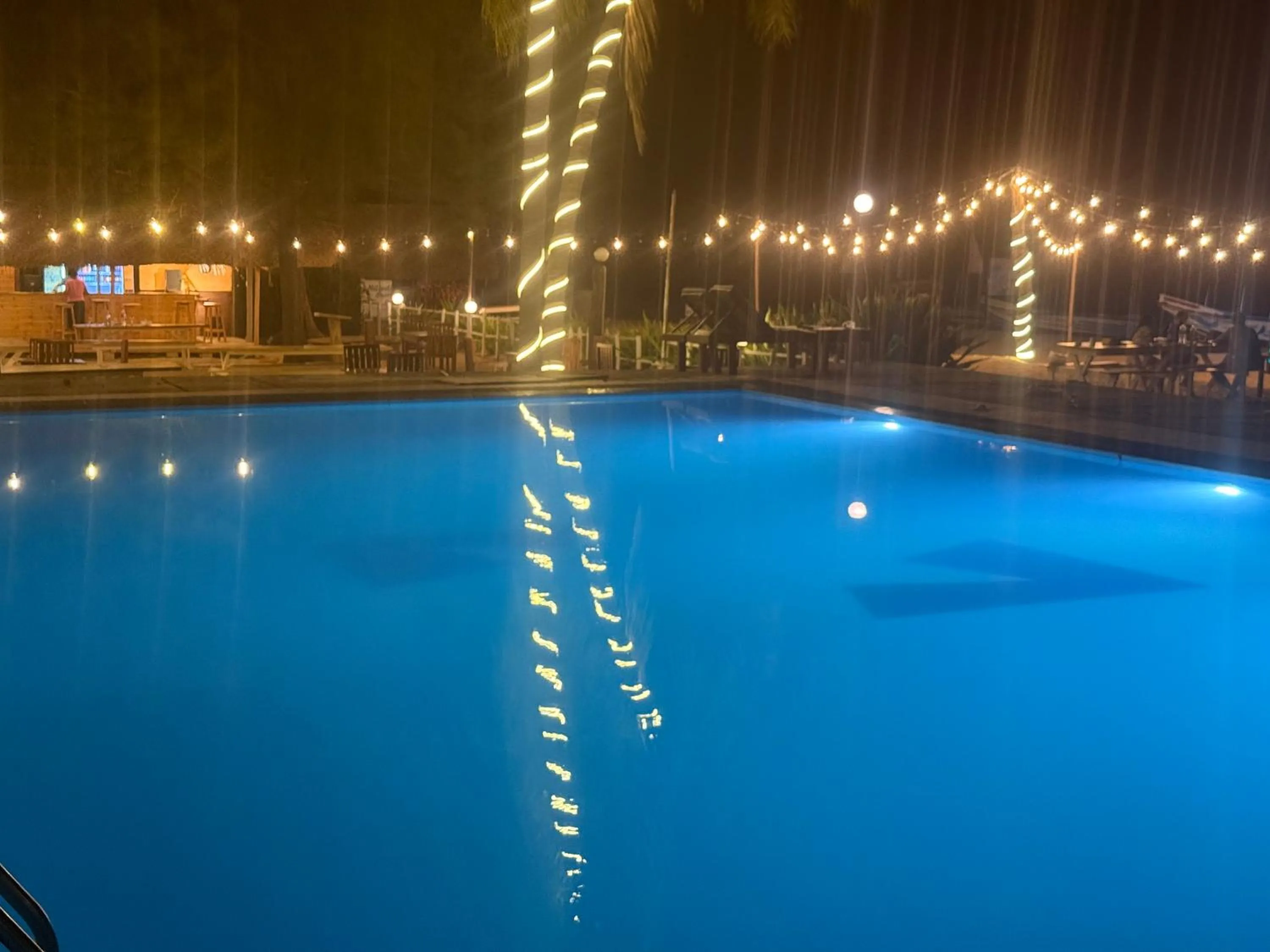 Swimming pool in Hotel Coral Bay