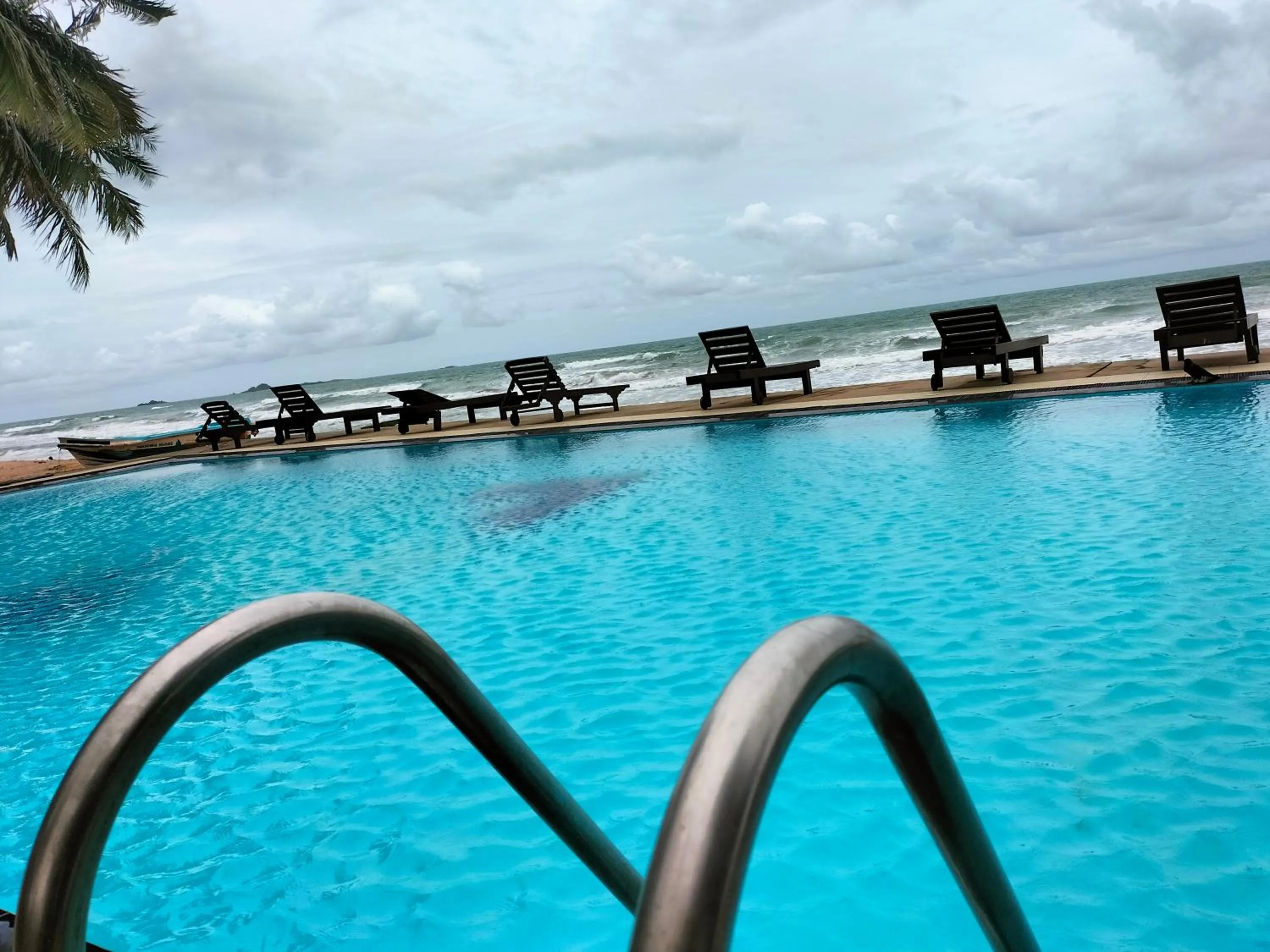 Pool view in Hotel Coral Bay