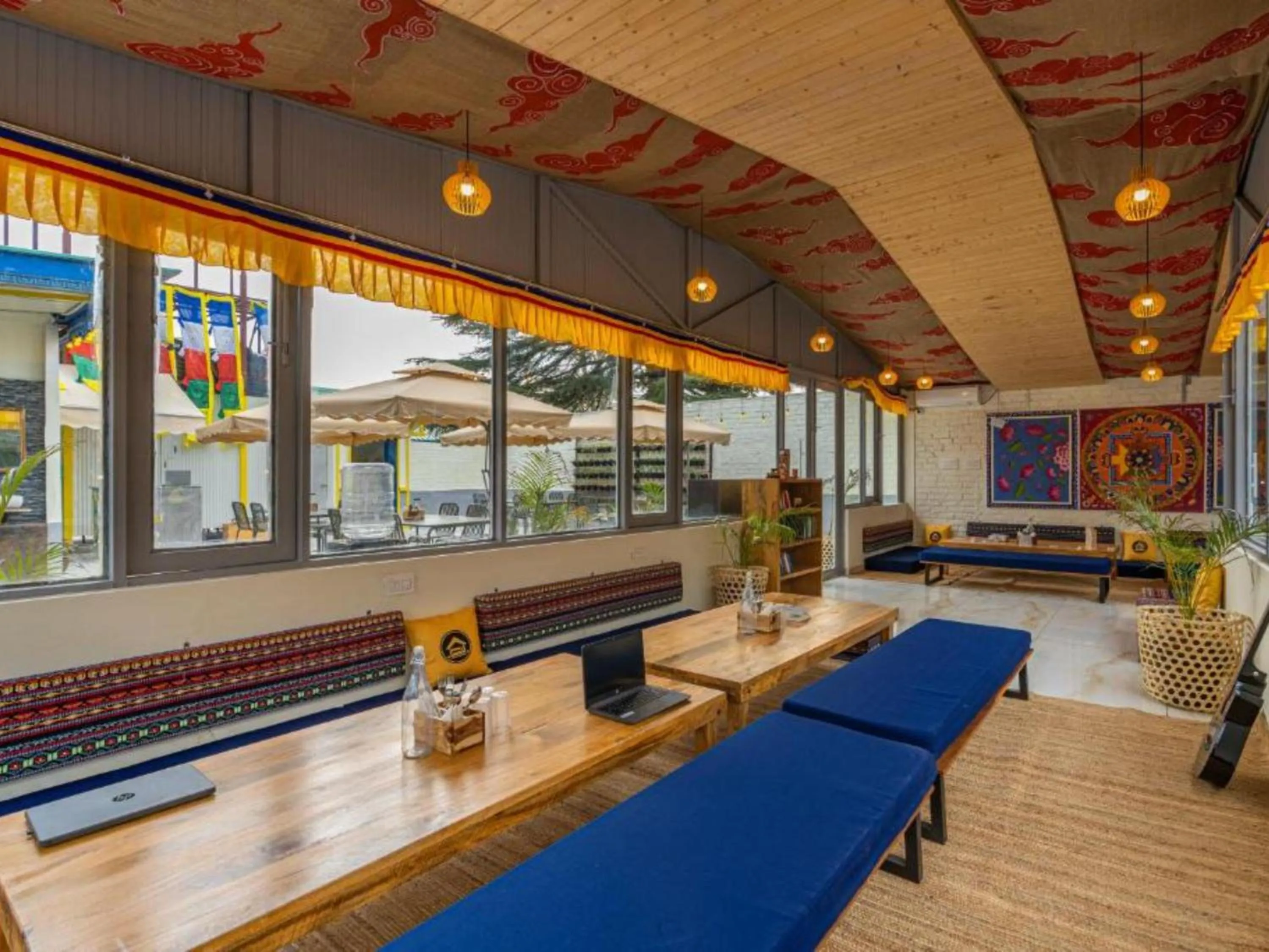 Restaurant/places to eat in The Hosteller Mcleodganj, Mall Road