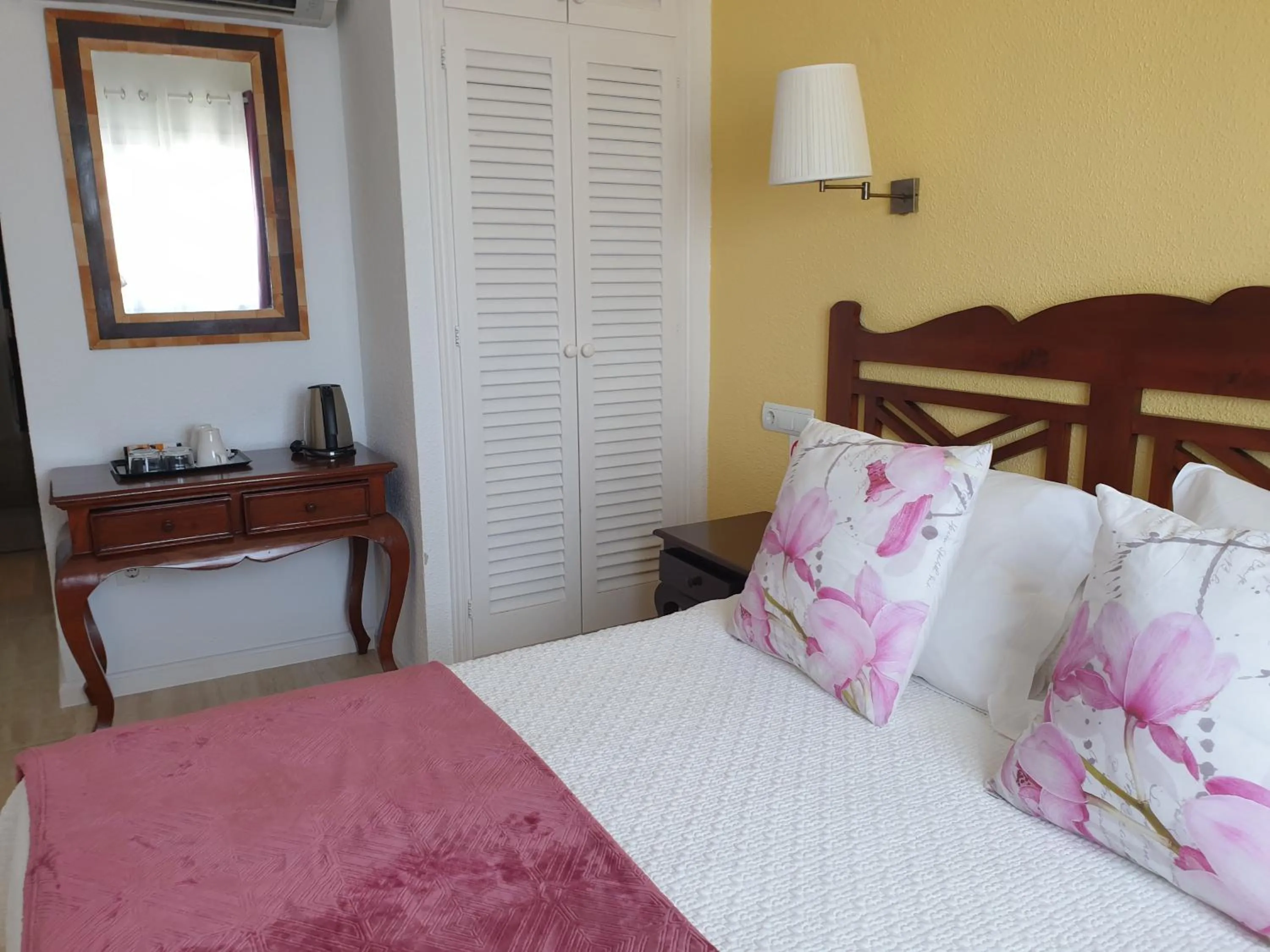 Bed in Hotel Boutique Las Arenas