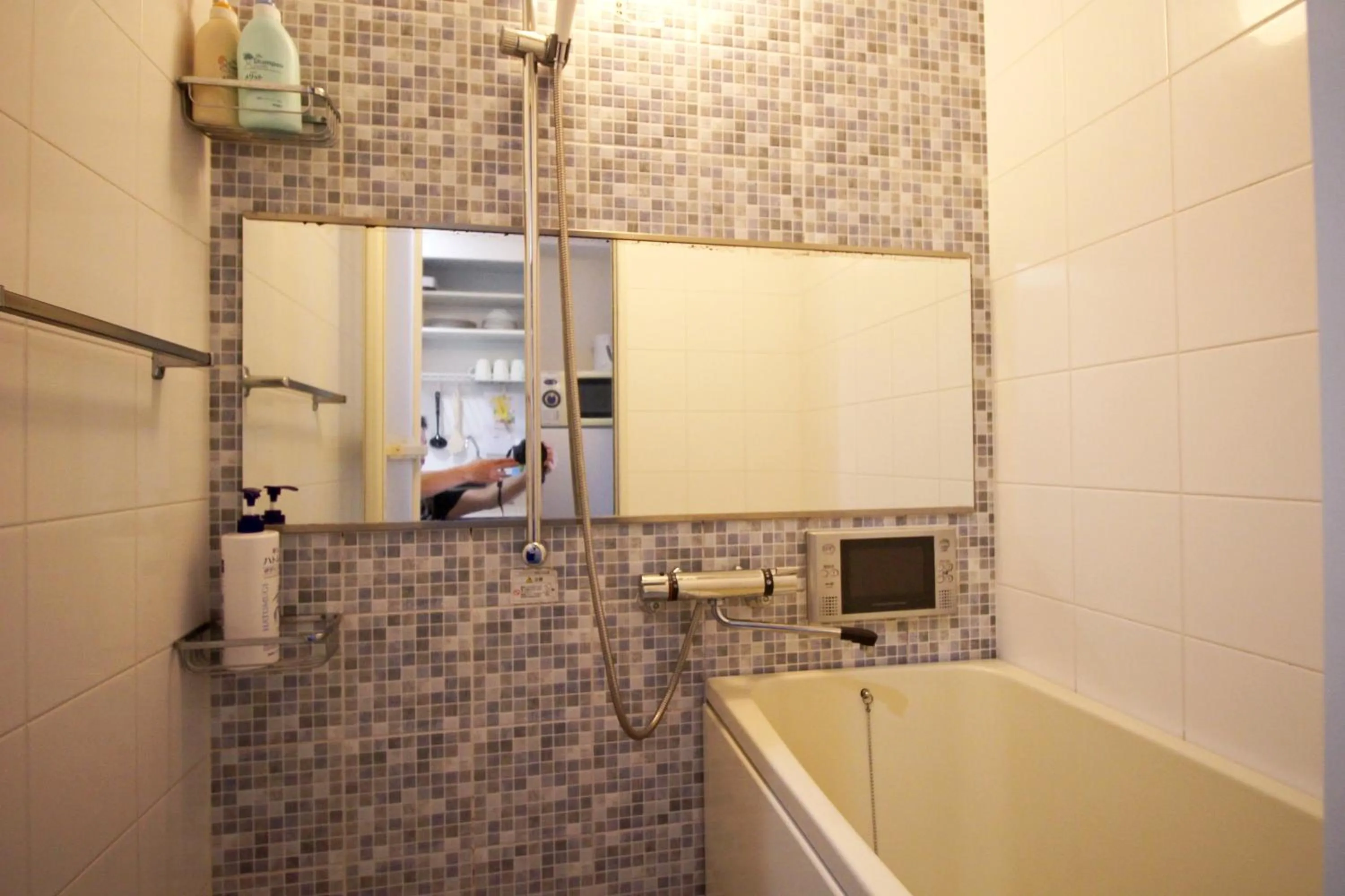 Bathroom in HOTEL AARON通天東