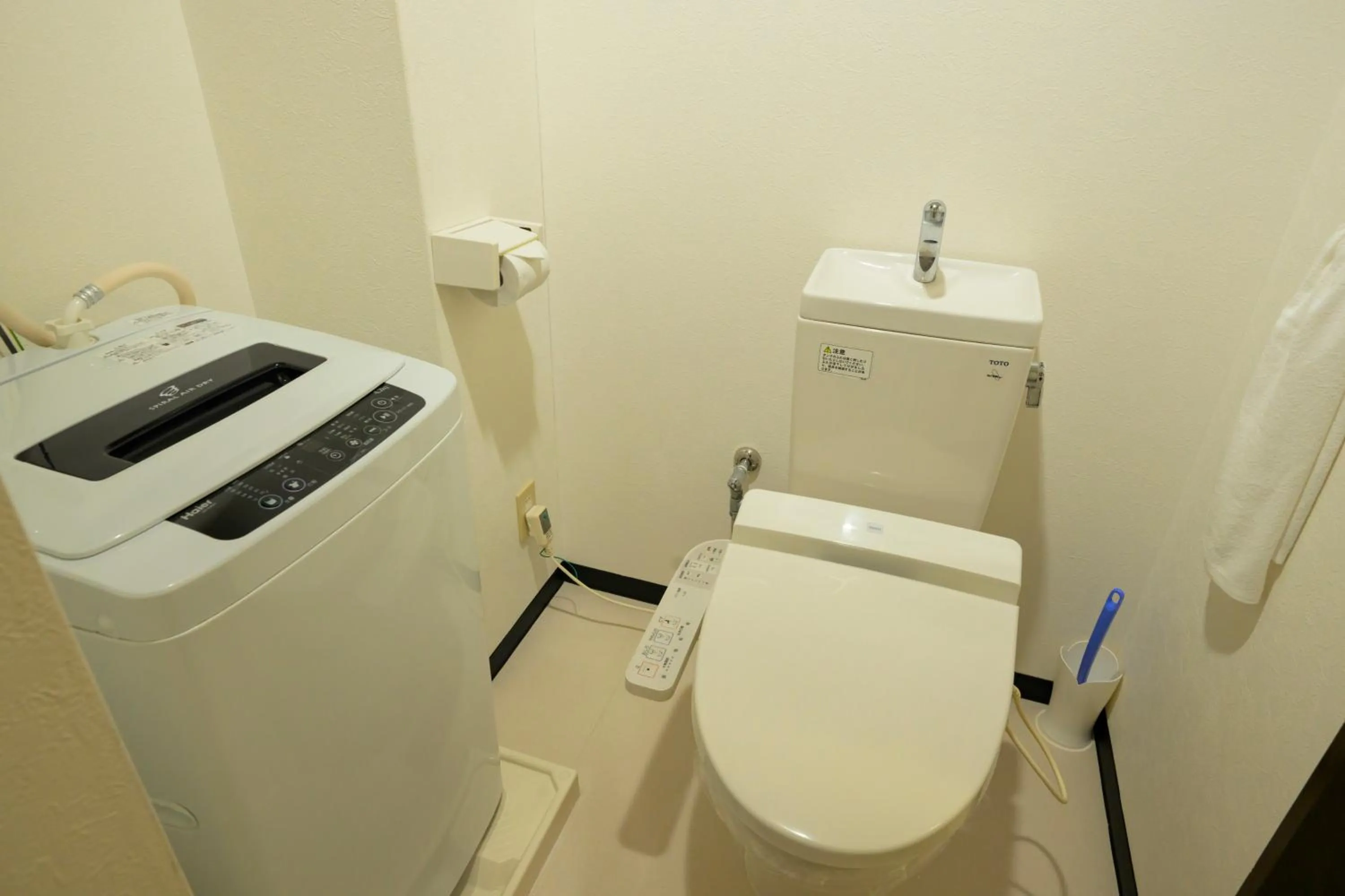 Toilet in HOTEL AARON通天東