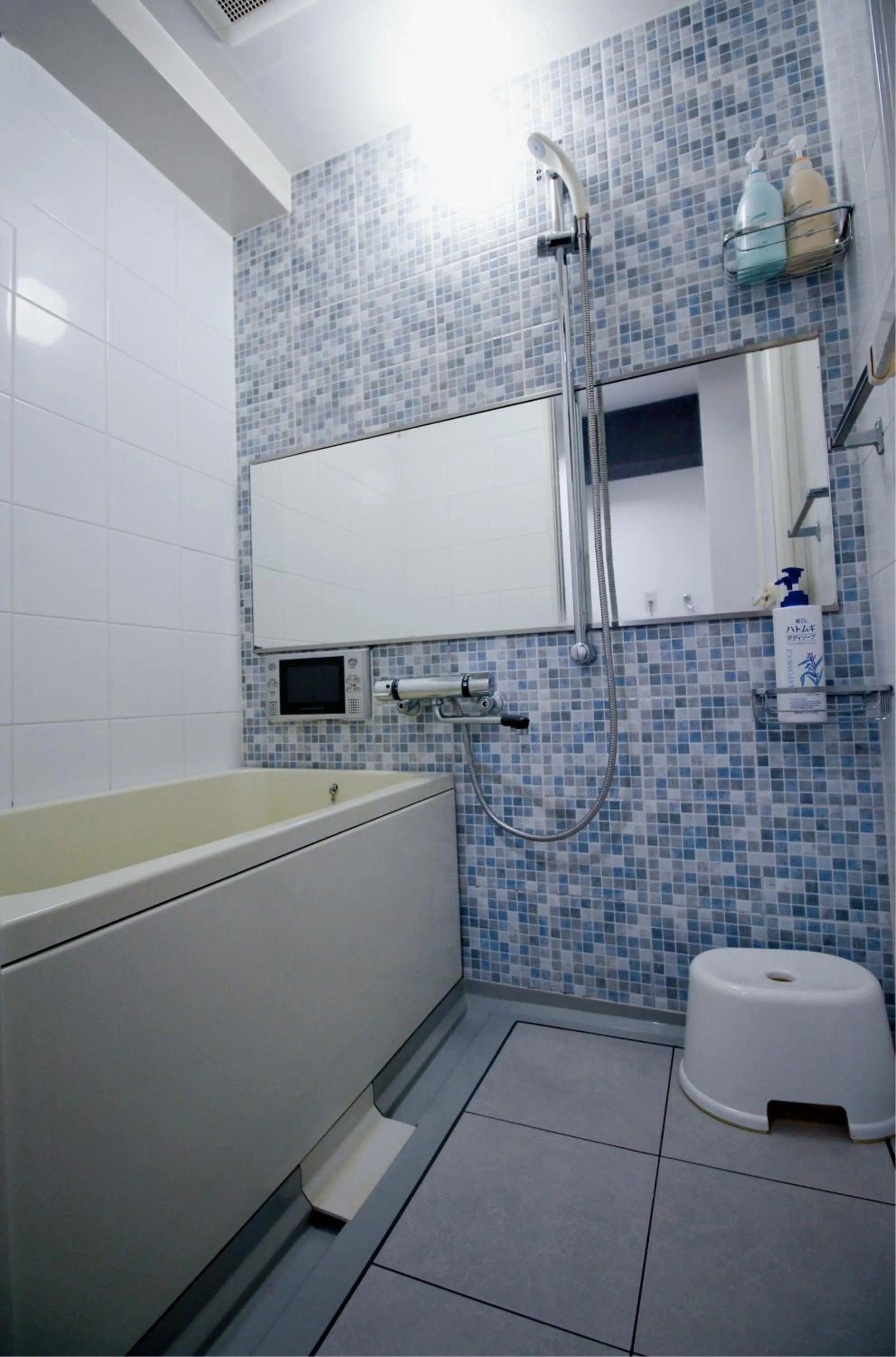 Bathroom in HOTEL AARON通天東