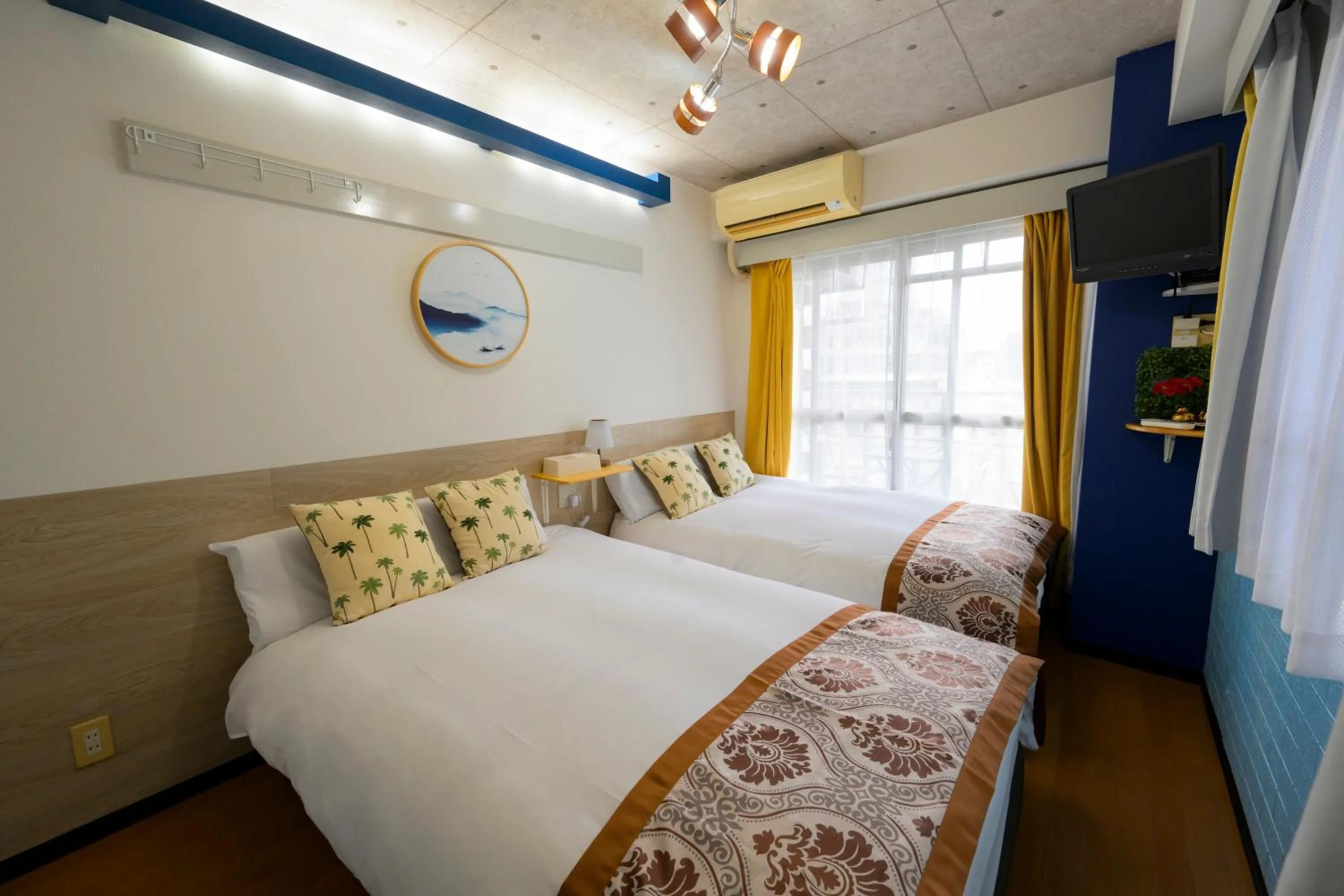 Bedroom, Bed in HOTEL AARON通天東