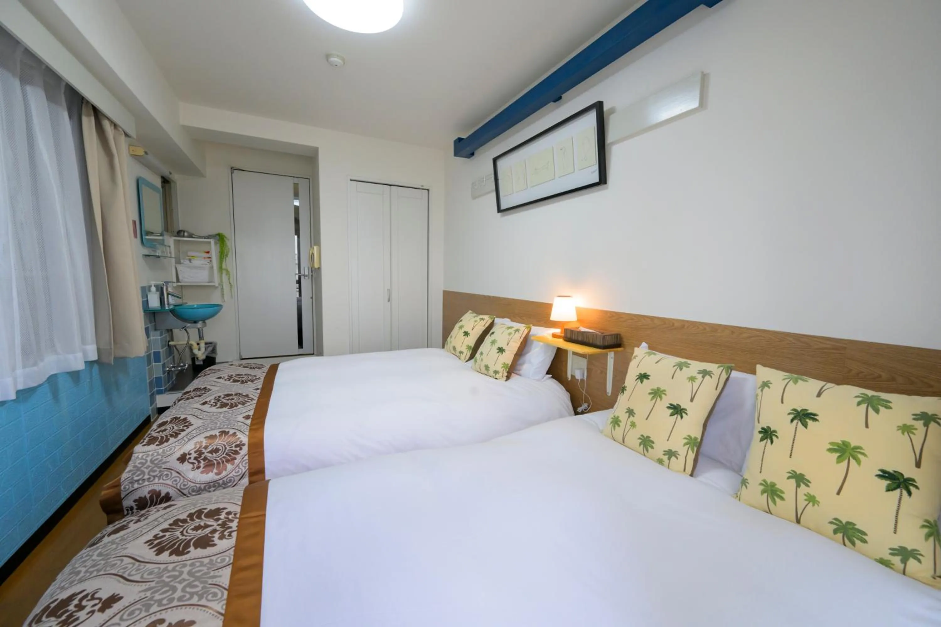 Bedroom, Bed in HOTEL AARON通天東