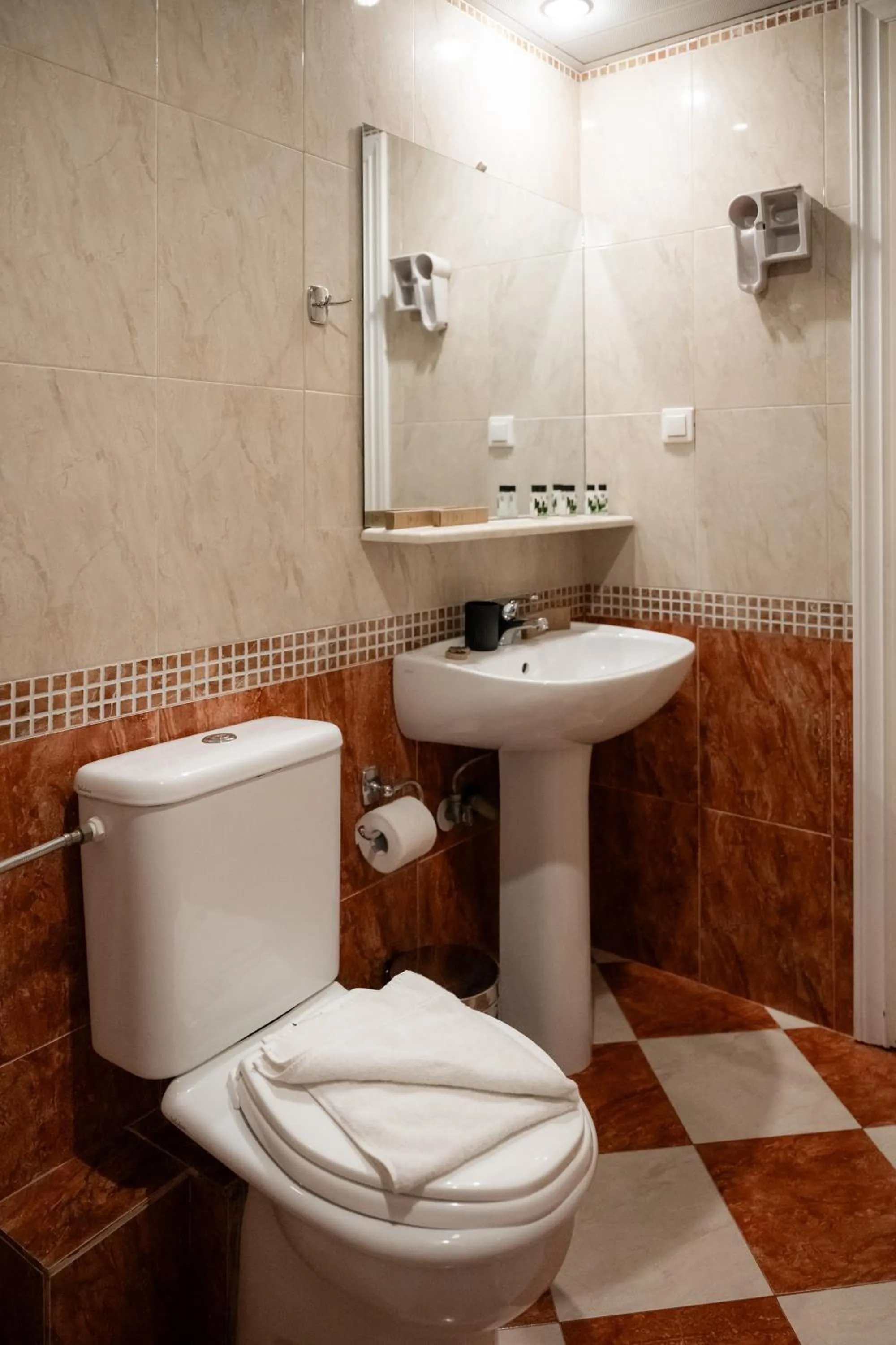 Toilet in Thalassa Hotel