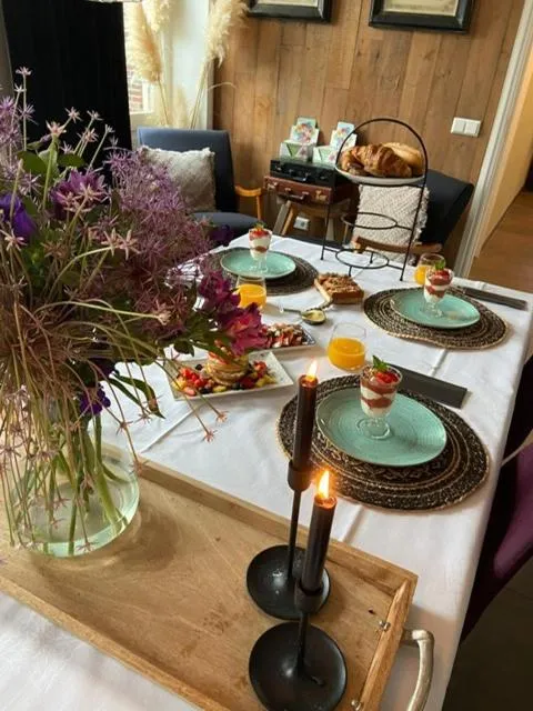 Food in Bed and Breakfast Geliefd