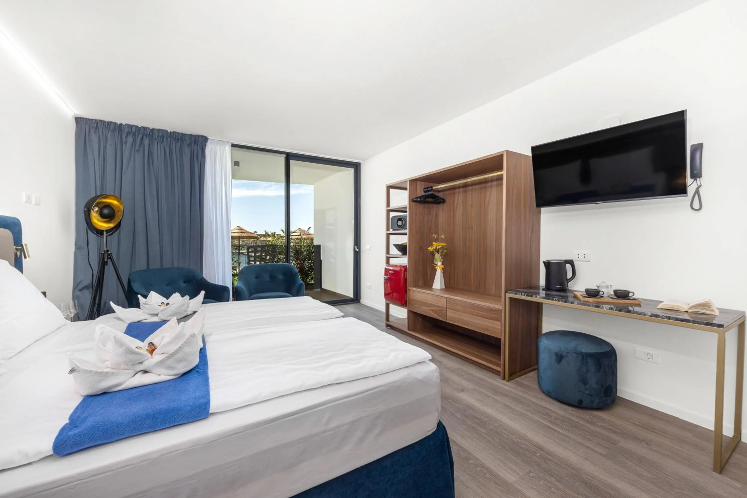 Bed in Resort Del Mar Emotion