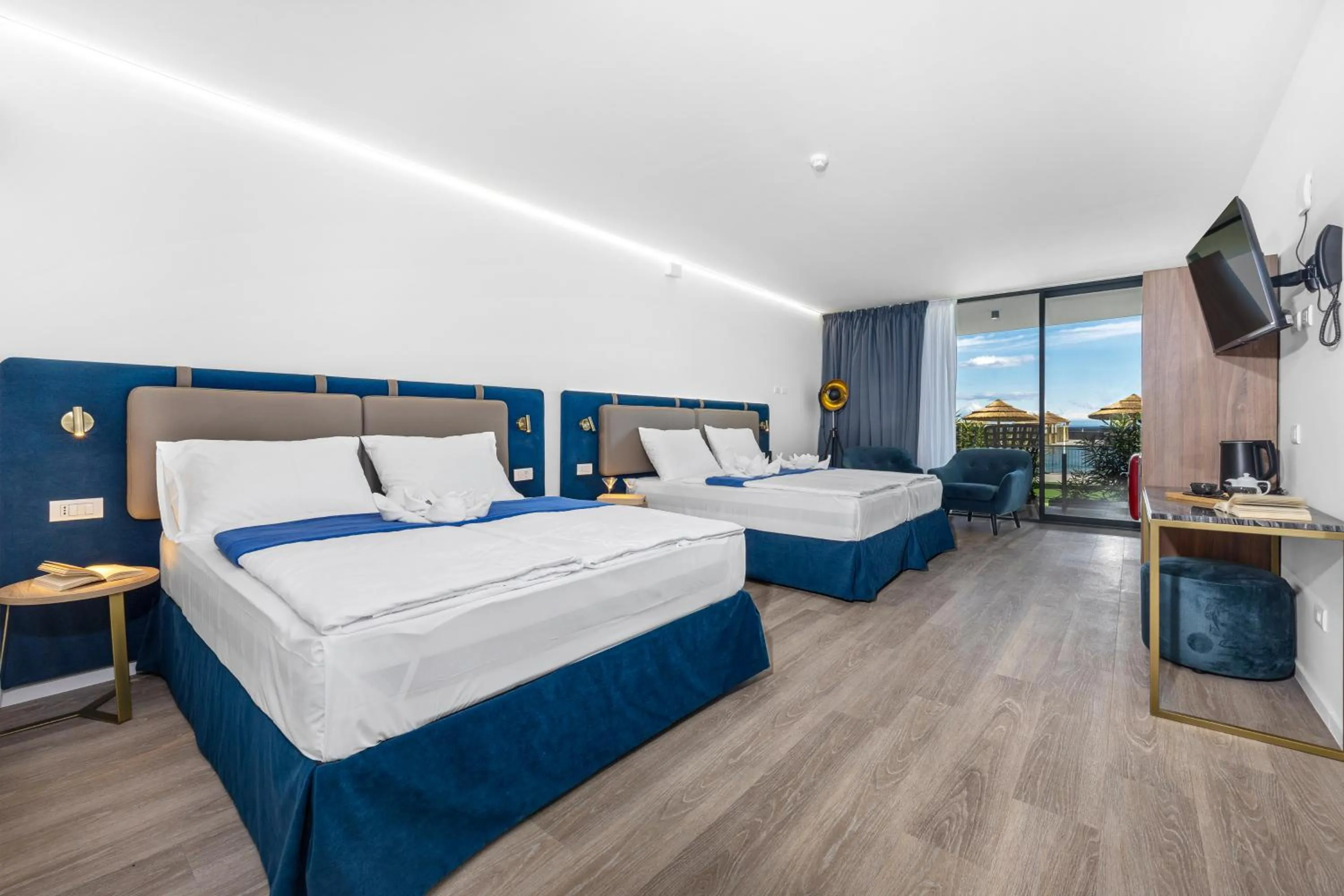 Bed in Resort Del Mar Emotion