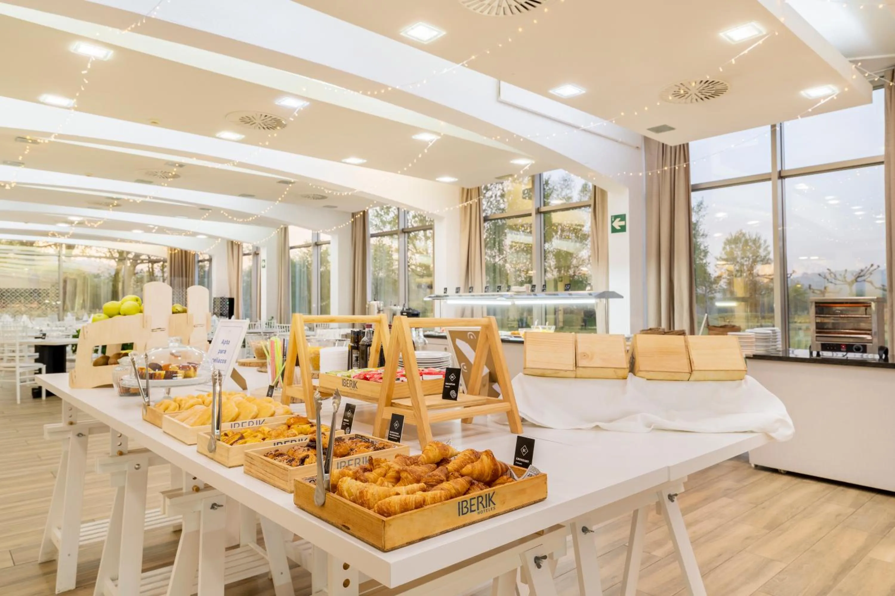 Restaurant/places to eat in IBERIK Augas Santas Balneario & Golf