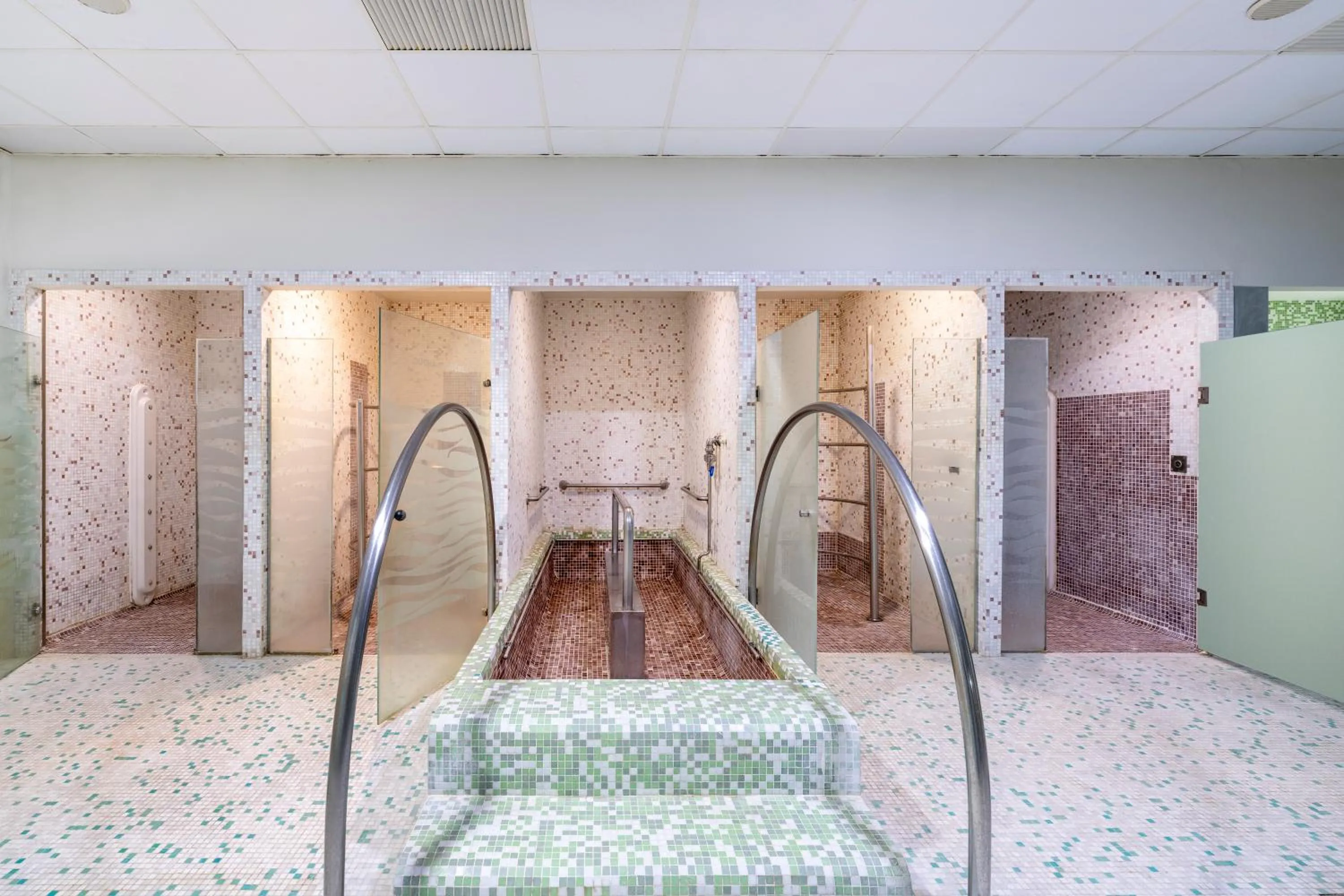 Spa and wellness centre/facilities in IBERIK Augas Santas Balneario & Golf