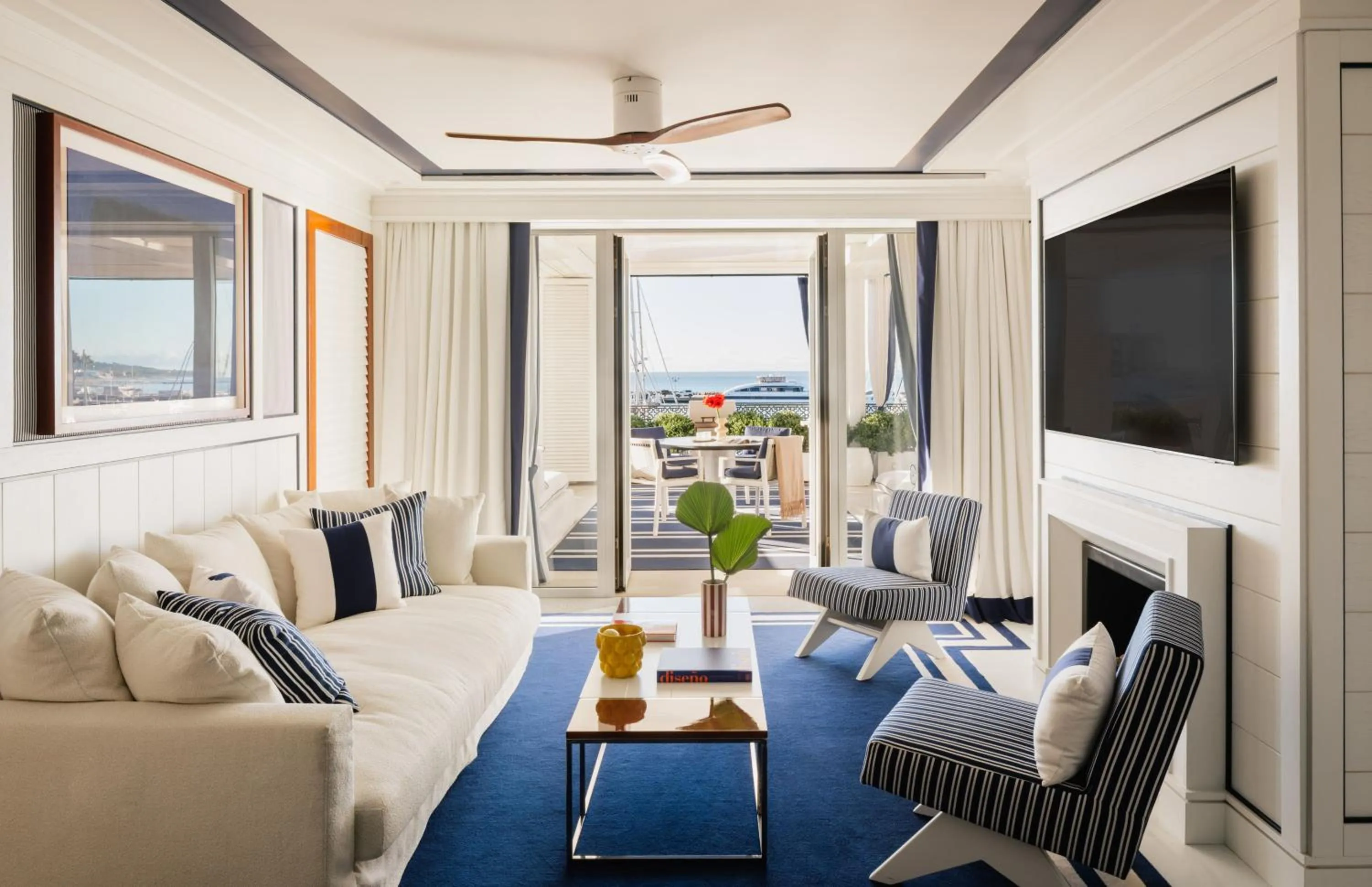 Grand Suite with Terrace in MiM Sotogrande Meliá Collection