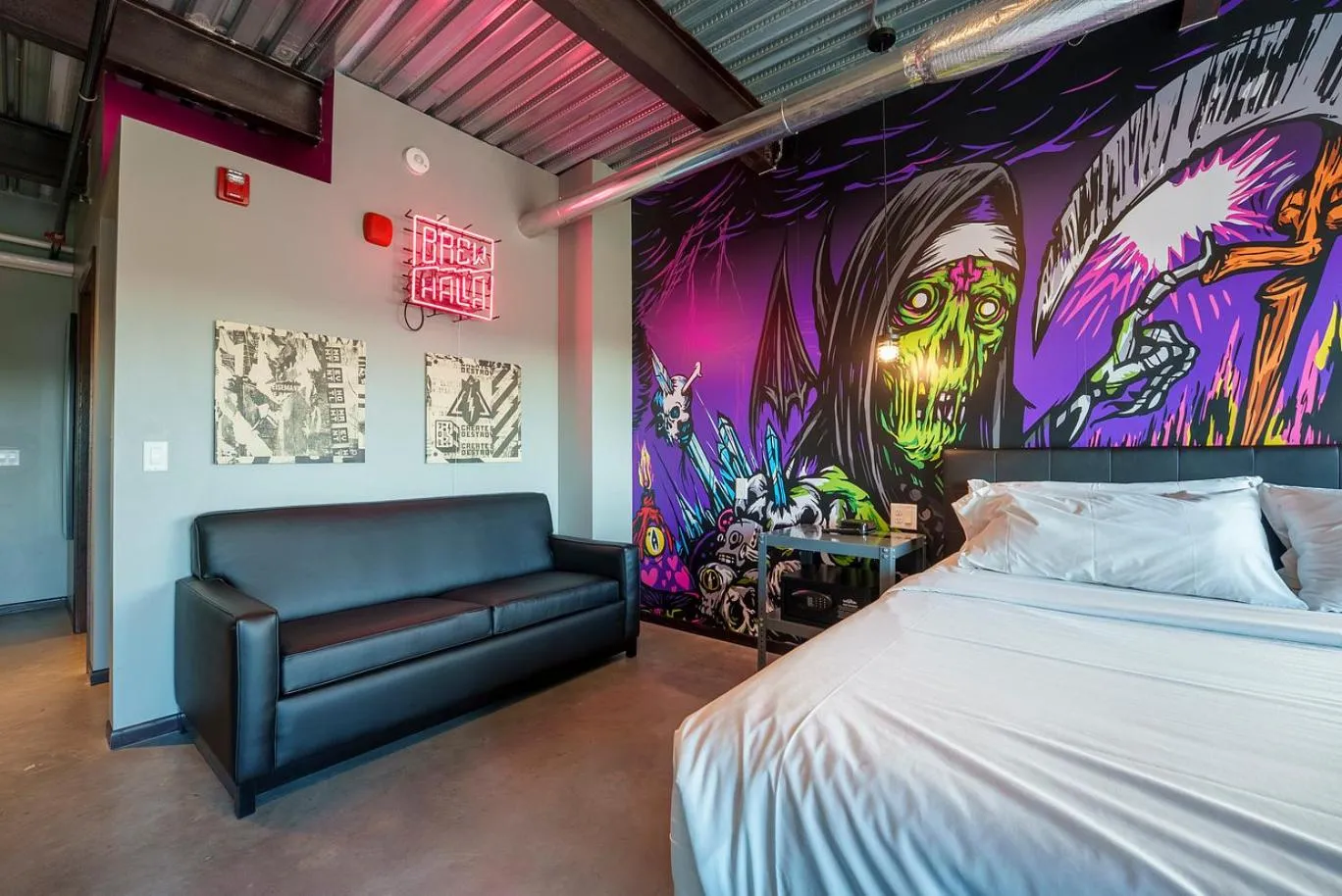 Bed in Brewhalla Hotel