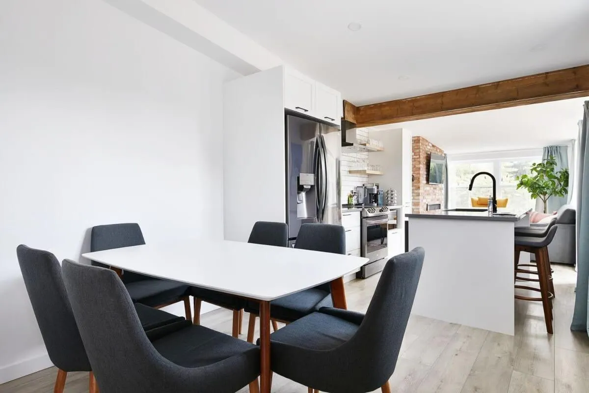 Bromont Lodge 837 shefford suite 200