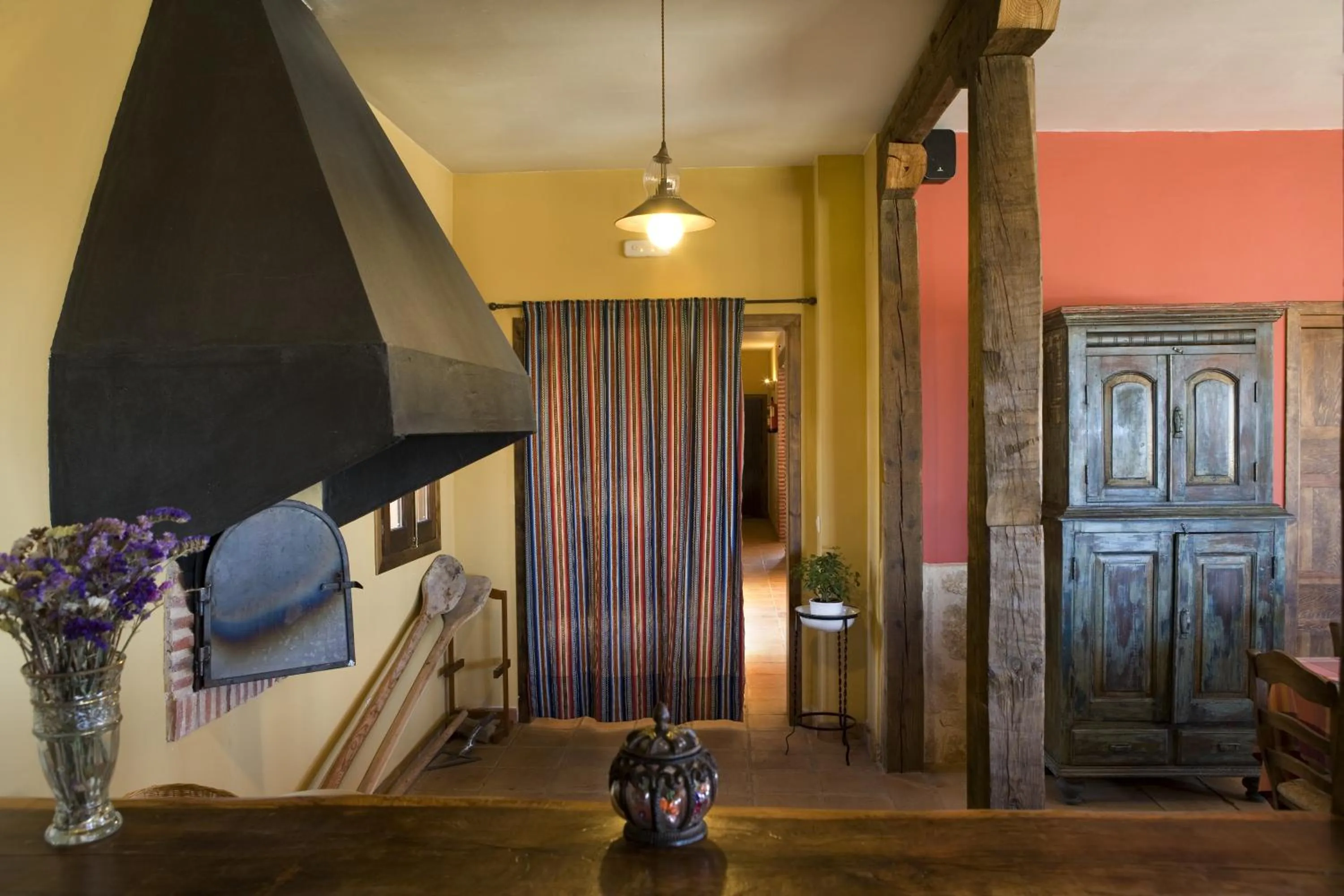 Restaurant/places to eat in Hotel Rural La Data