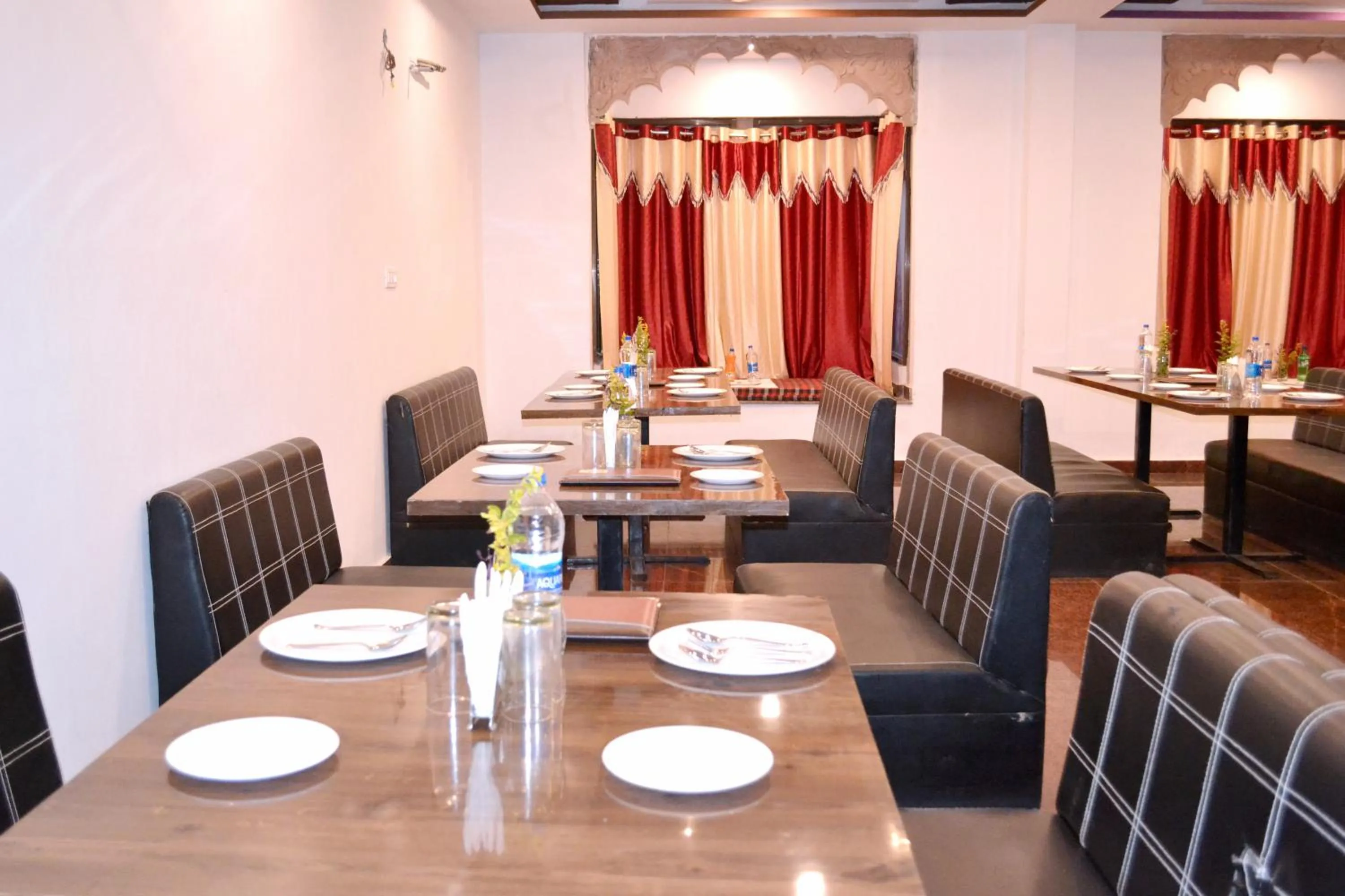 RUDRAKSH HOTEL & RESTAURANT in Kumbhalgarh