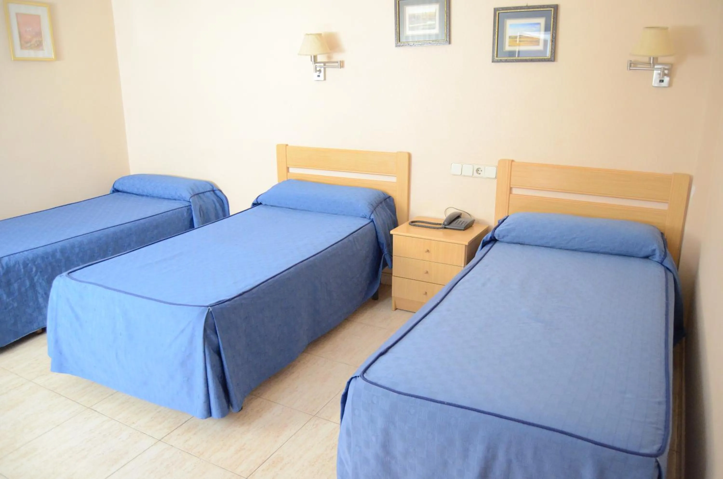 Photo of the whole room, Bed in Hotel Legazpi