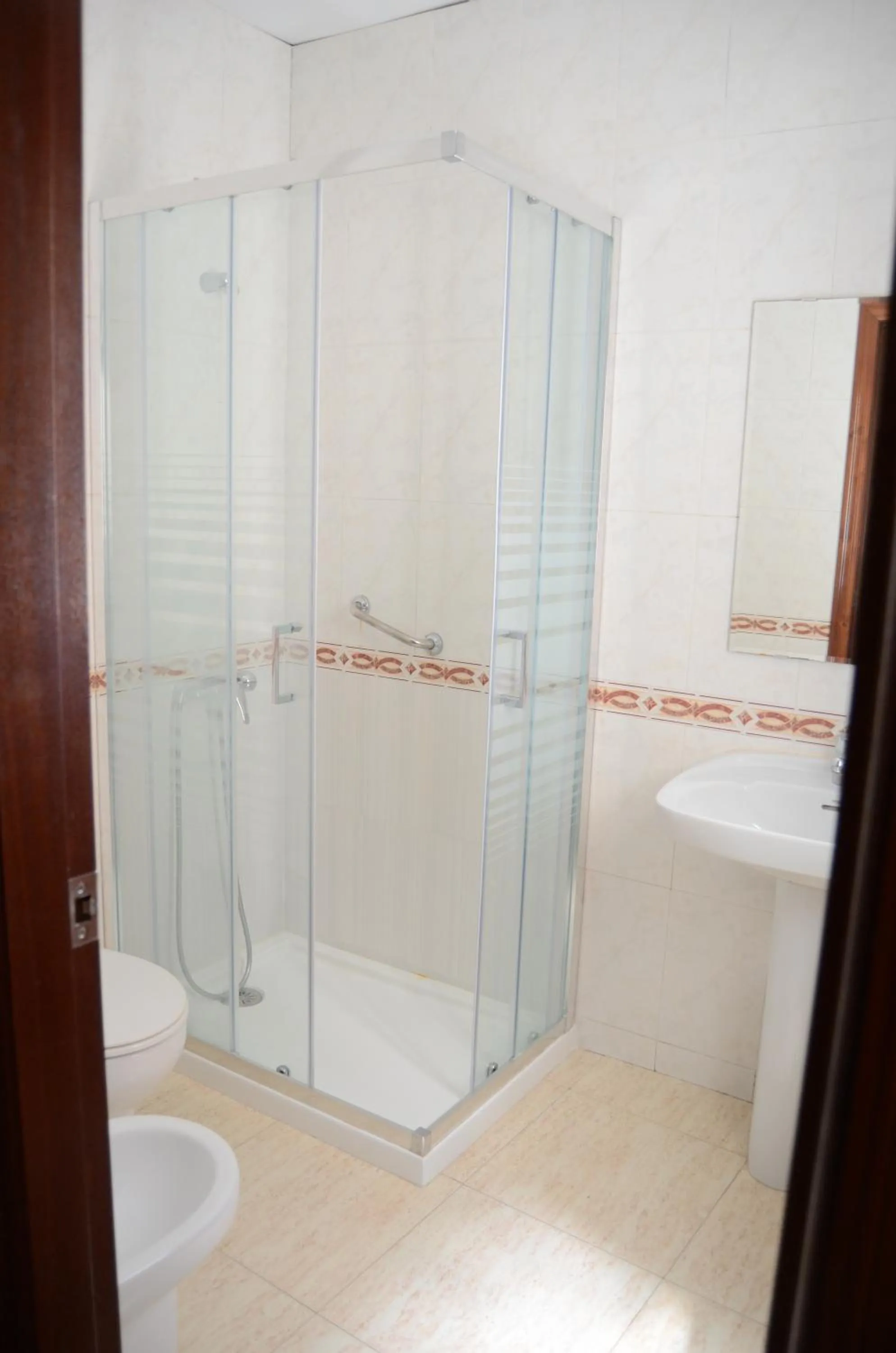 Bathroom in Hotel Legazpi