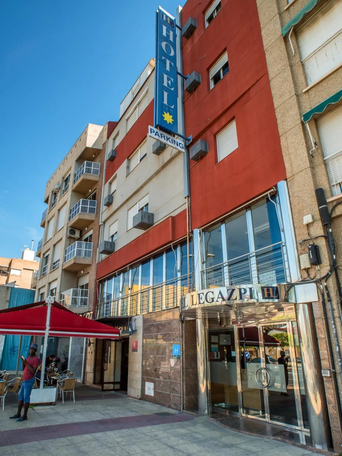Facade/entrance in Hotel Legazpi