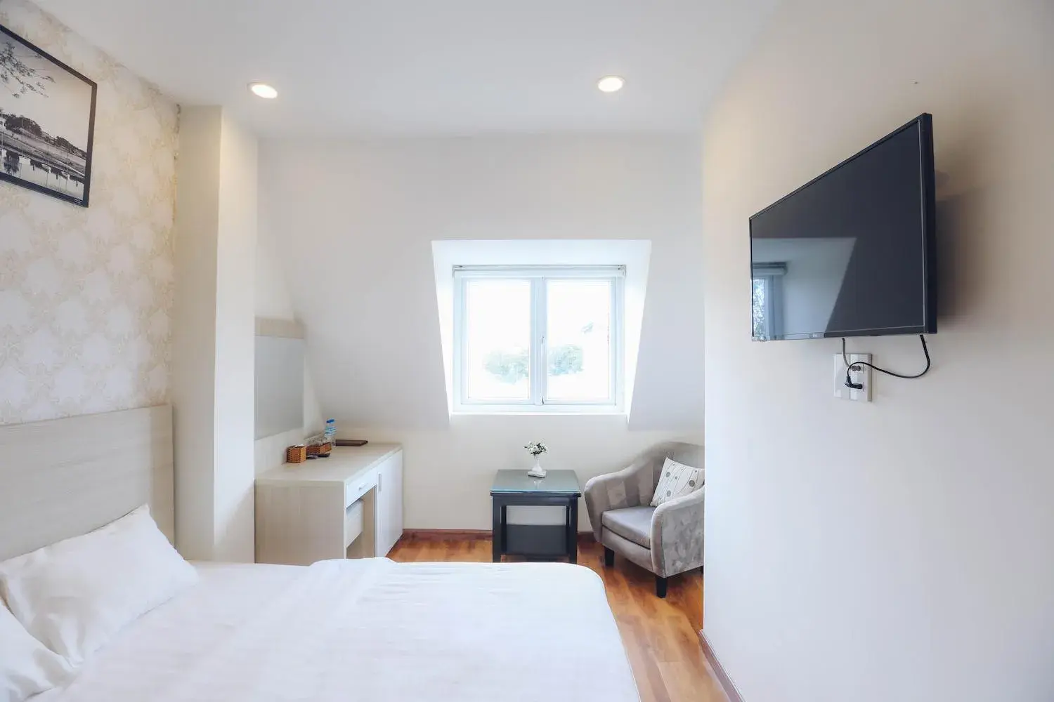 Deluxe Double Room in TTR Vincent Hotel Deluxe Double Room in TTR Vincent Hotel