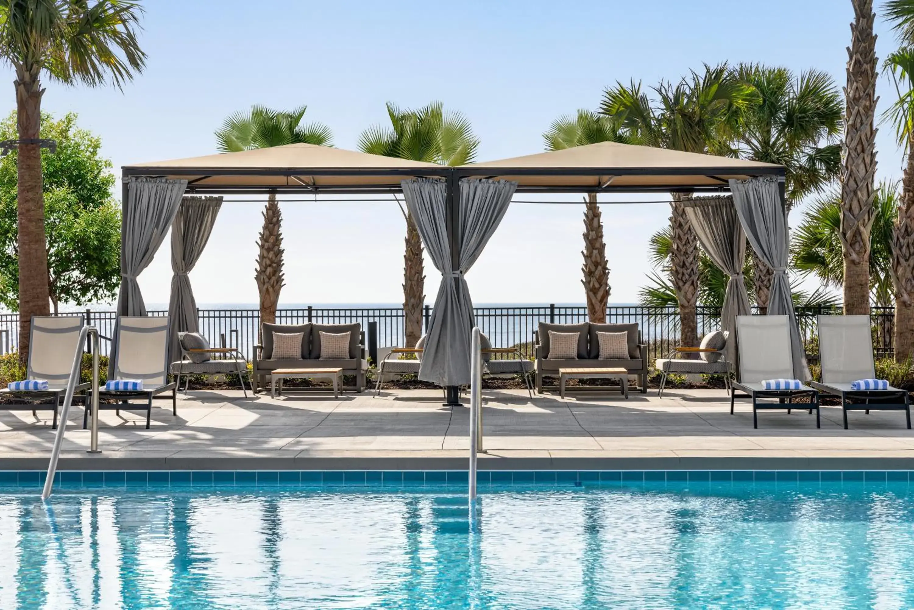 Updated 3 bedroom, 3 bathroom villa, 13D Richmond Park villa Updated 3 bedroom, 3 bathroom villa, 13D Richmond Park villa