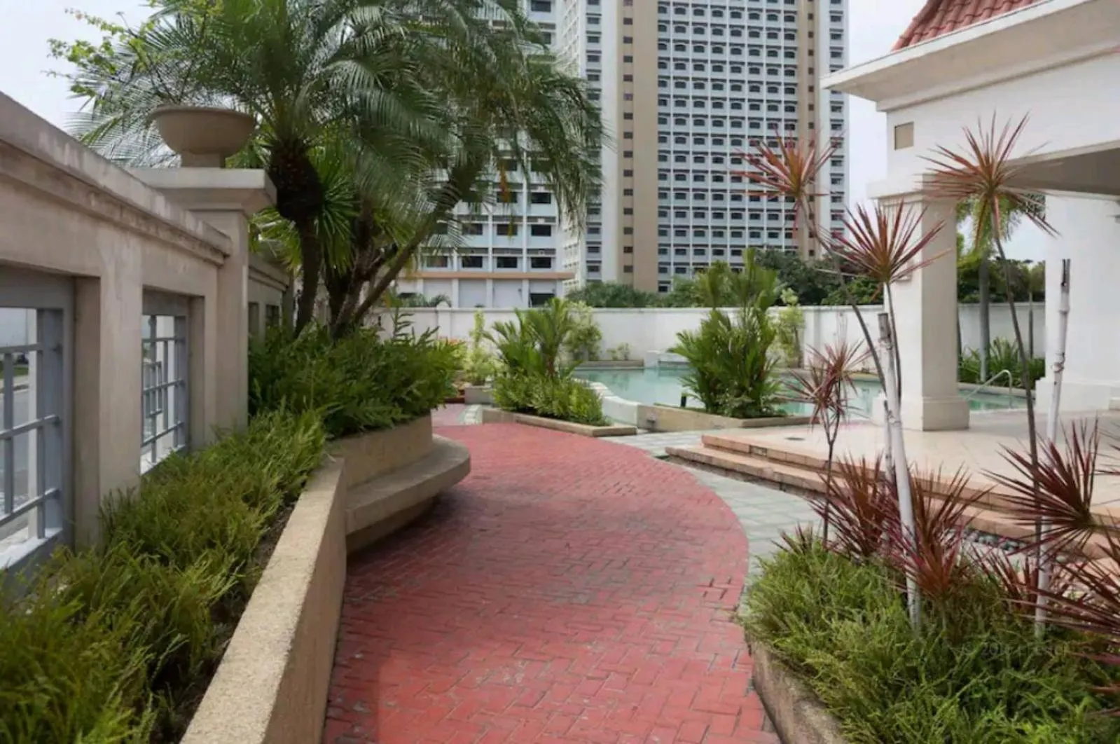 Swimming pool in WestParc Cedar Alabang