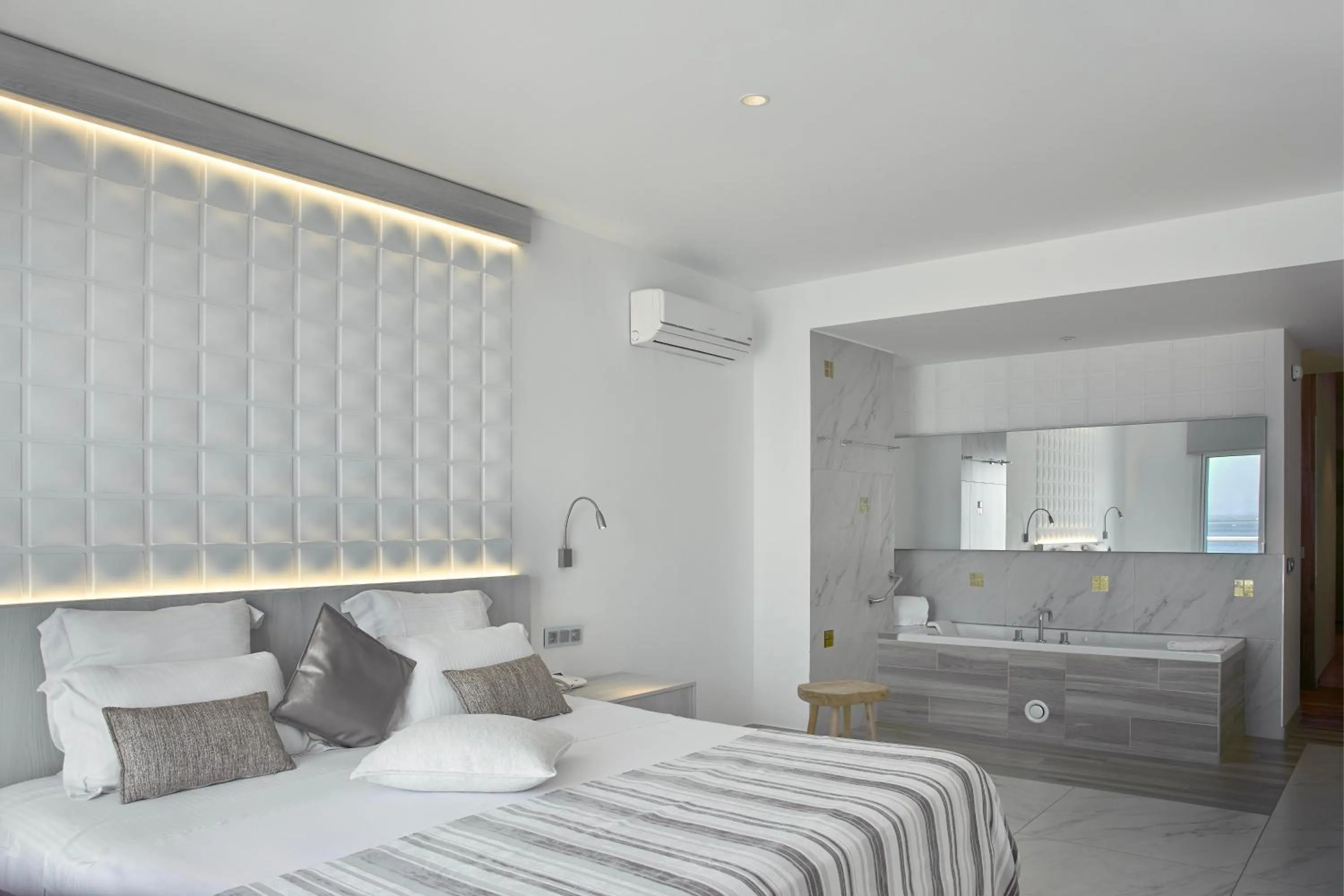 Photo of the whole room, Bed in Hotel Vistabella