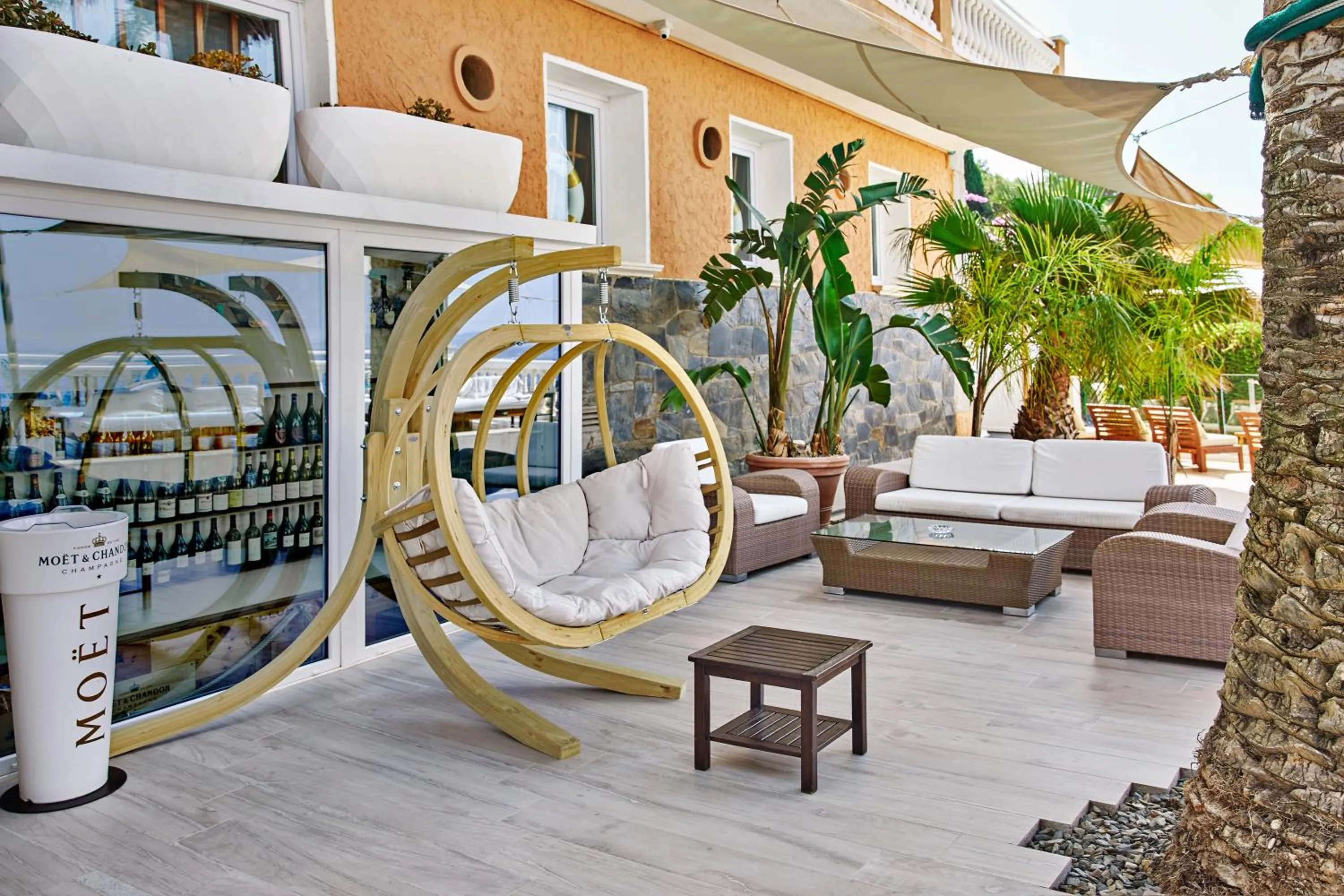 Seating area in Hotel Vistabella