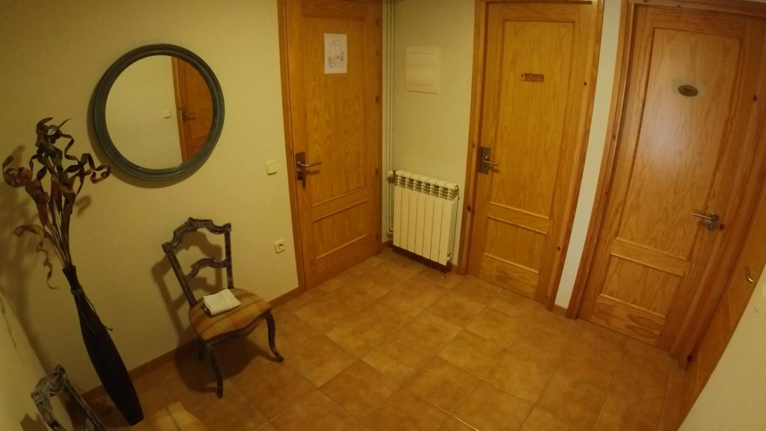 Bathroom in Castell de Ceuró. Hotel Rural