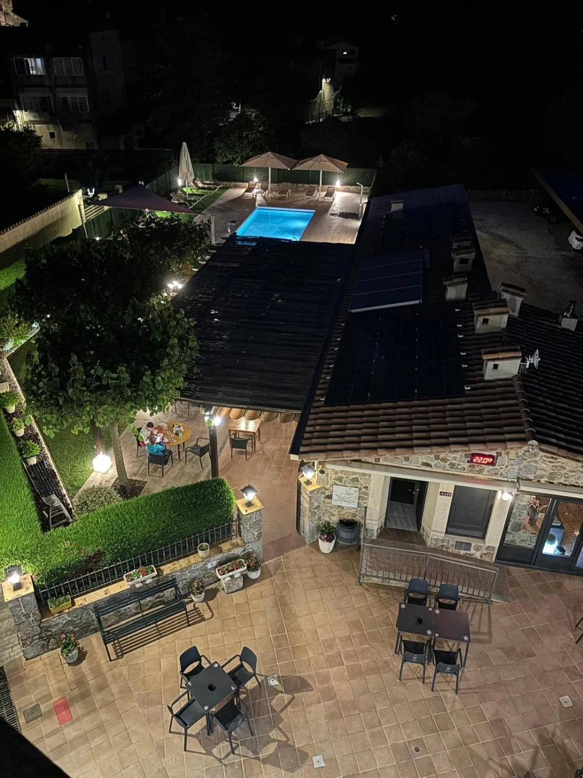 Pool view in Hotel-Restaurante La Quadra
