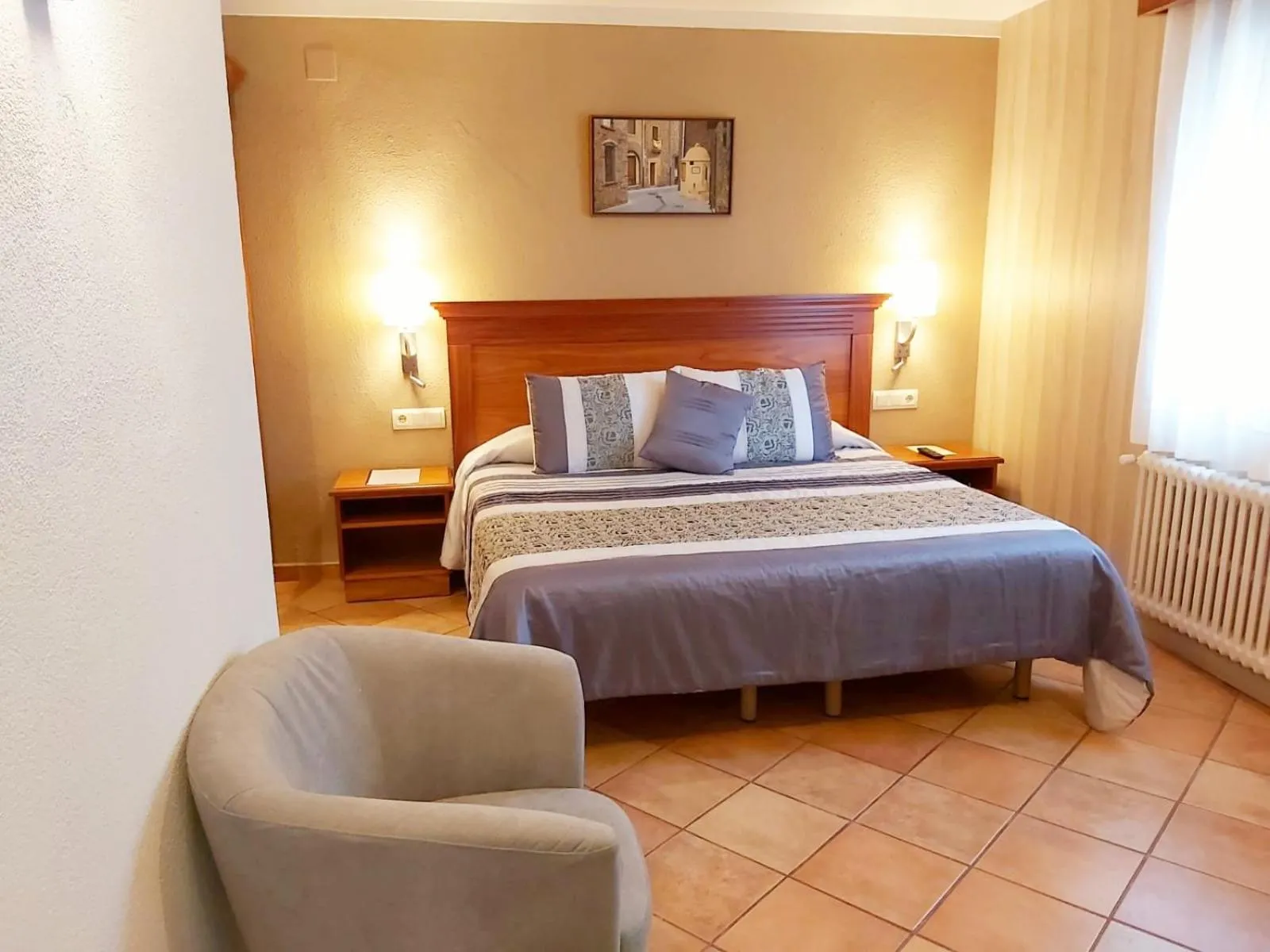 Bedroom, Bed in Hotel-Restaurante La Quadra