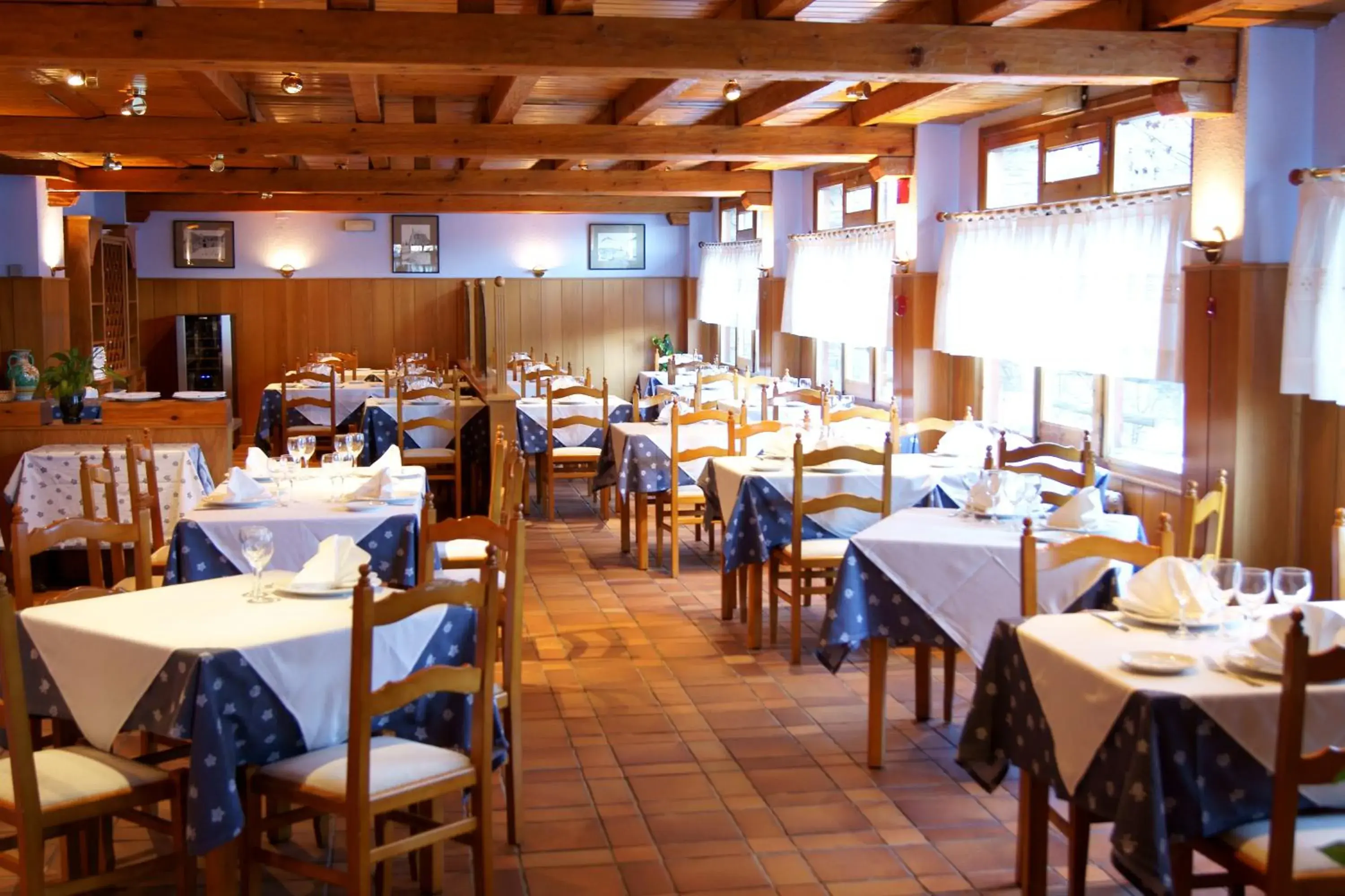 Restaurant/places to eat in RVHotels Orri Restaurant/places to eat in RVHotels Orri