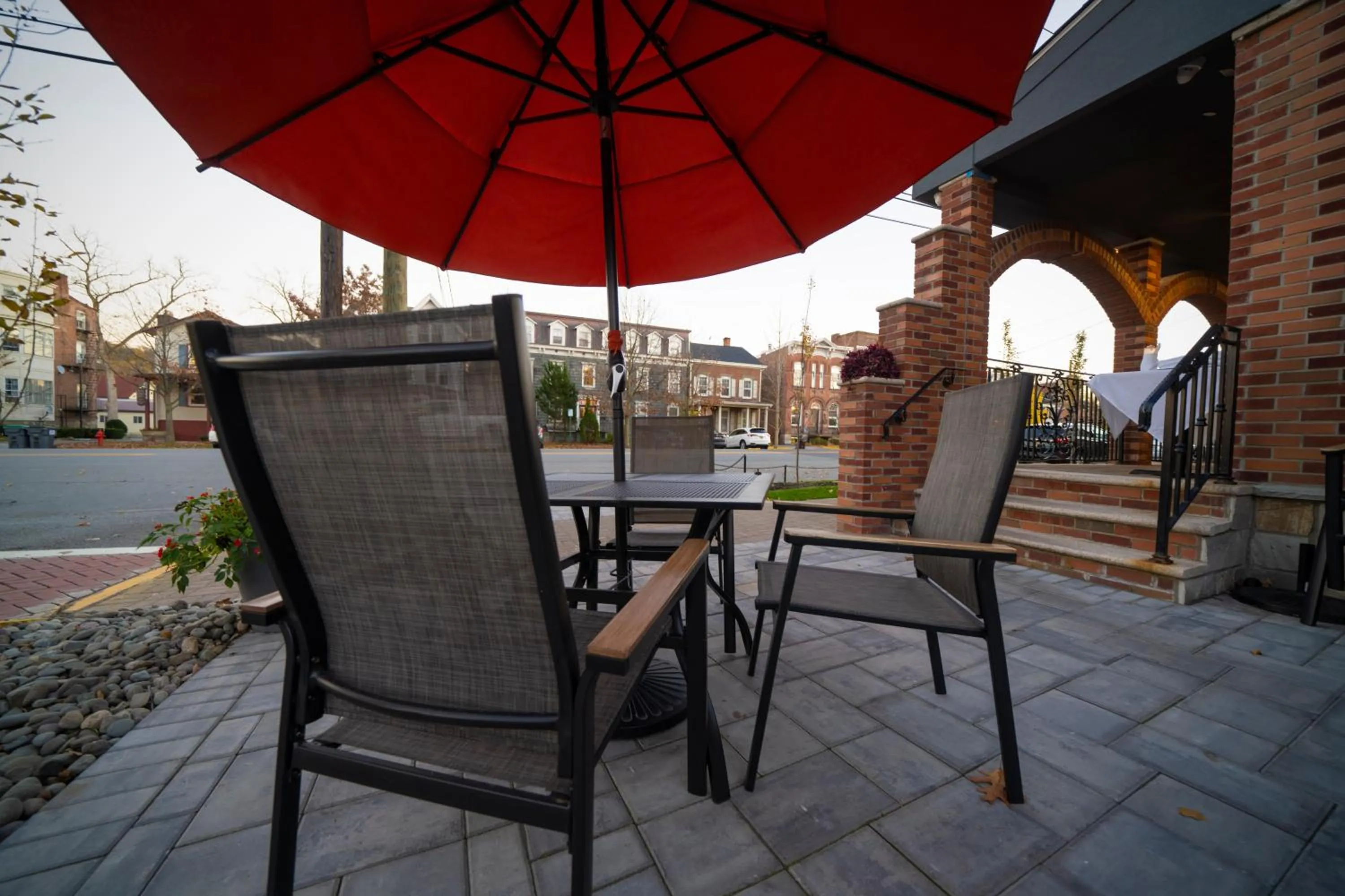 Restaurant/places to eat in Orange Inn Boutique Hotel