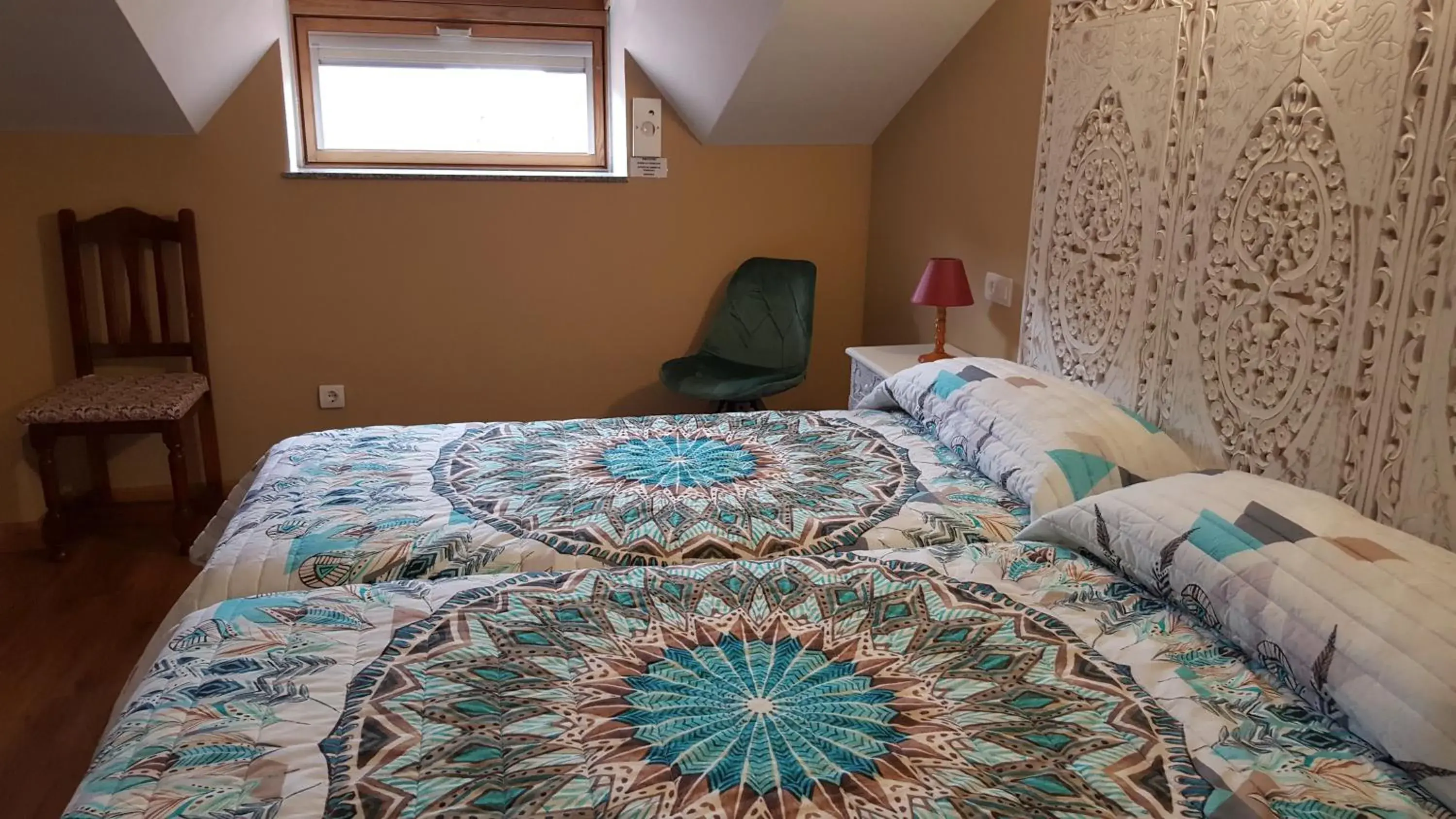 Twin Room with Extra Bed in Los Acebos Cangas Twin Room with Extra Bed in Los Acebos Cangas