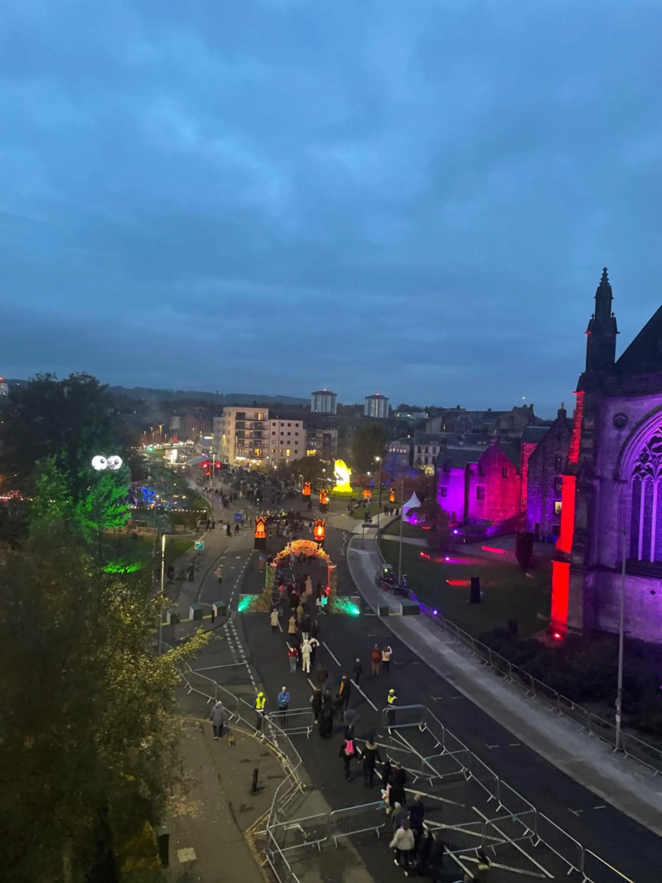 THE PAISLEY PENTHOUSE - ABBEY VIEW