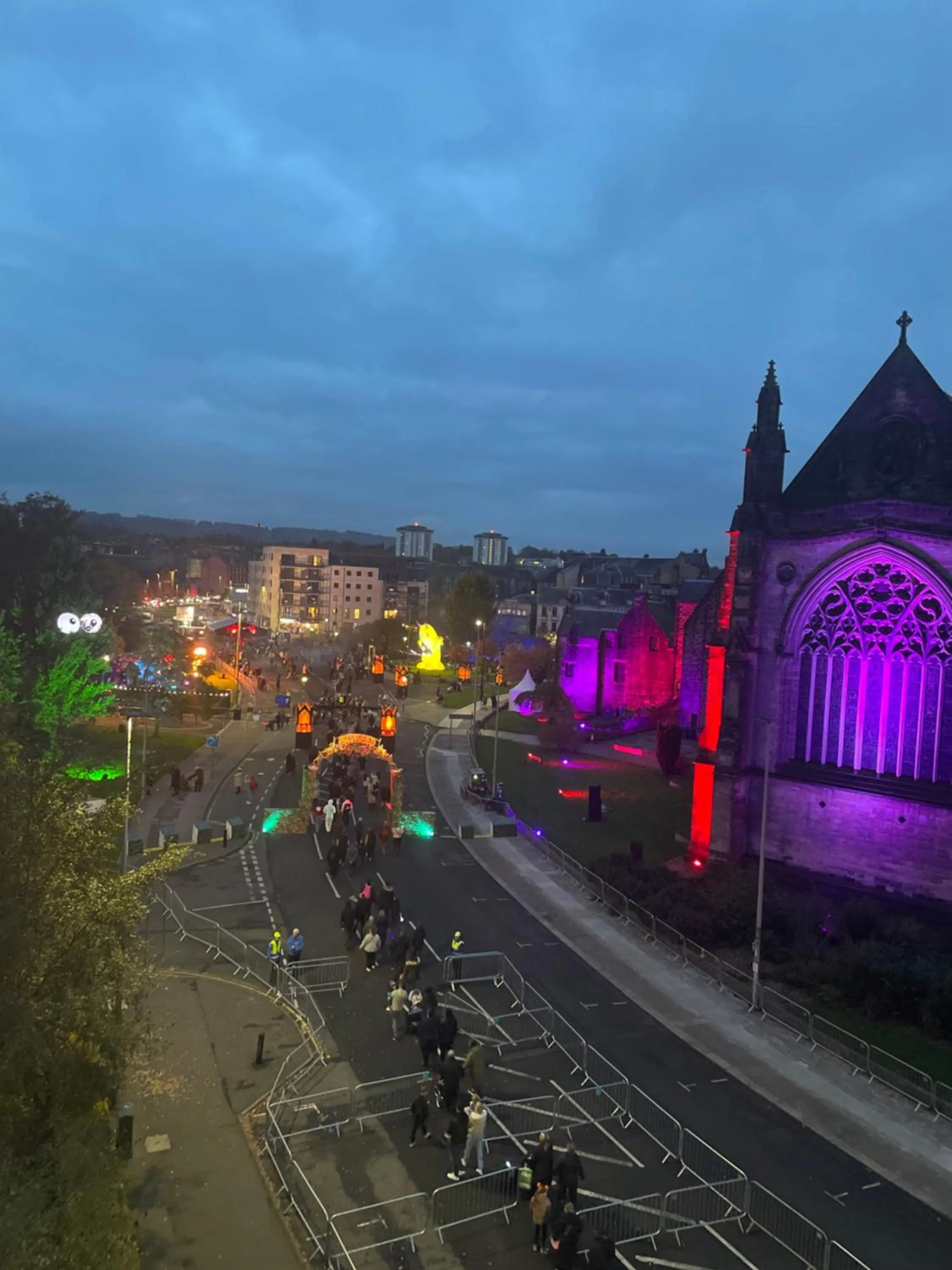 THE PAISLEY PENTHOUSE - ABBEY VIEW