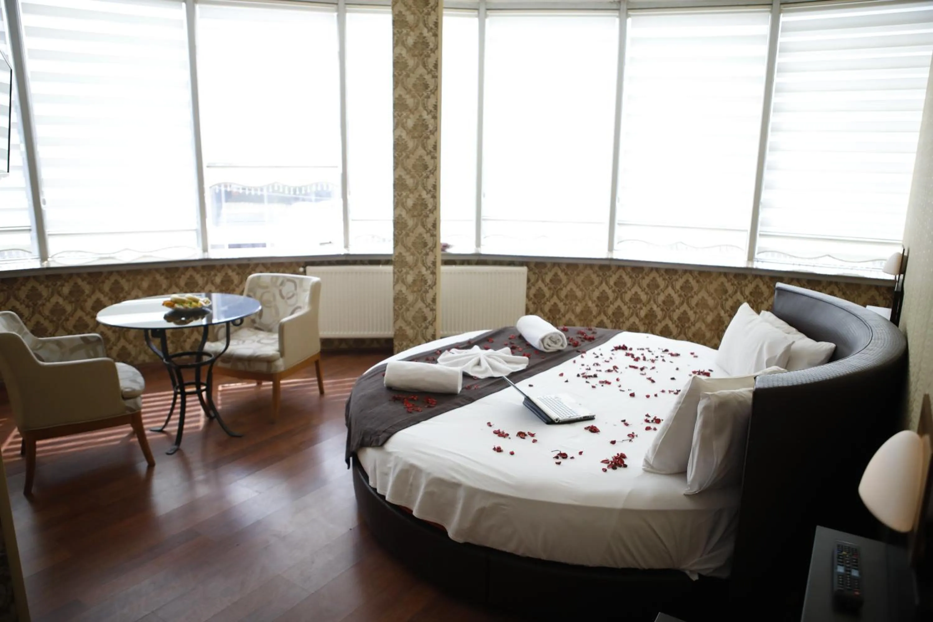 Bed in Safir Hotels Silivri