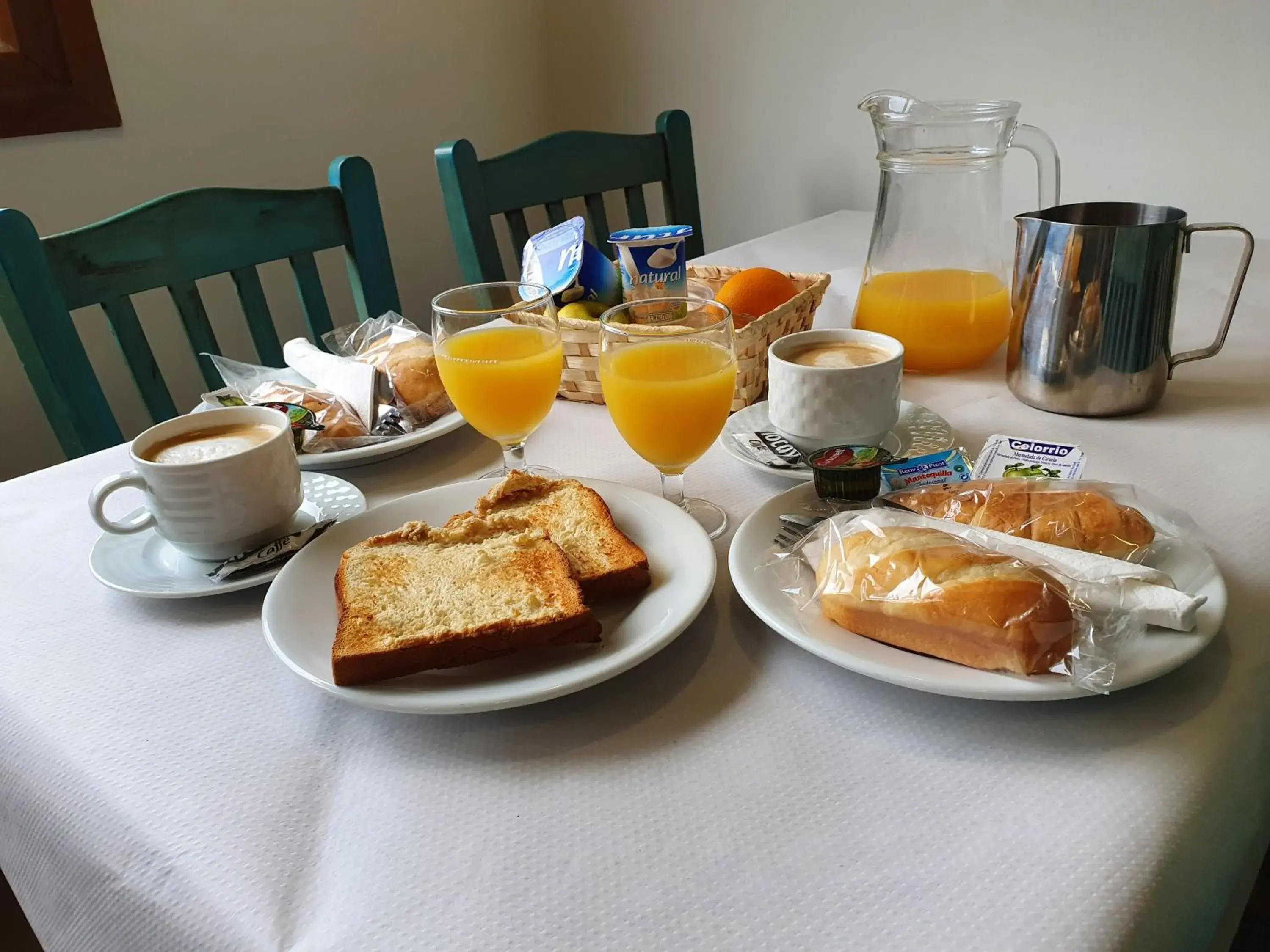 Breakfast in Los Acebos Arriondas Breakfast in Los Acebos Arriondas