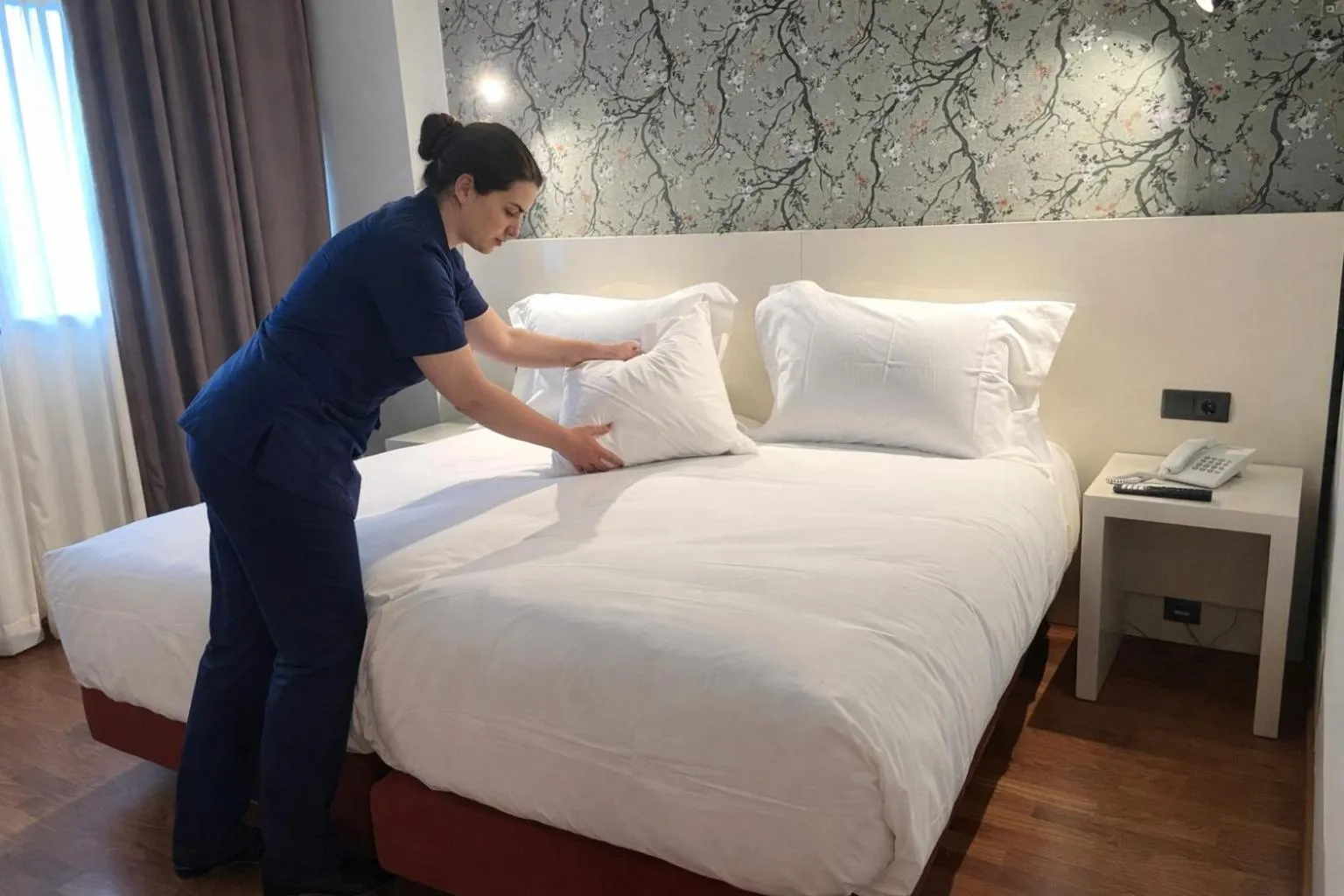 Staff, Bed in Hotel Apartamentos San Fermín Pamplona