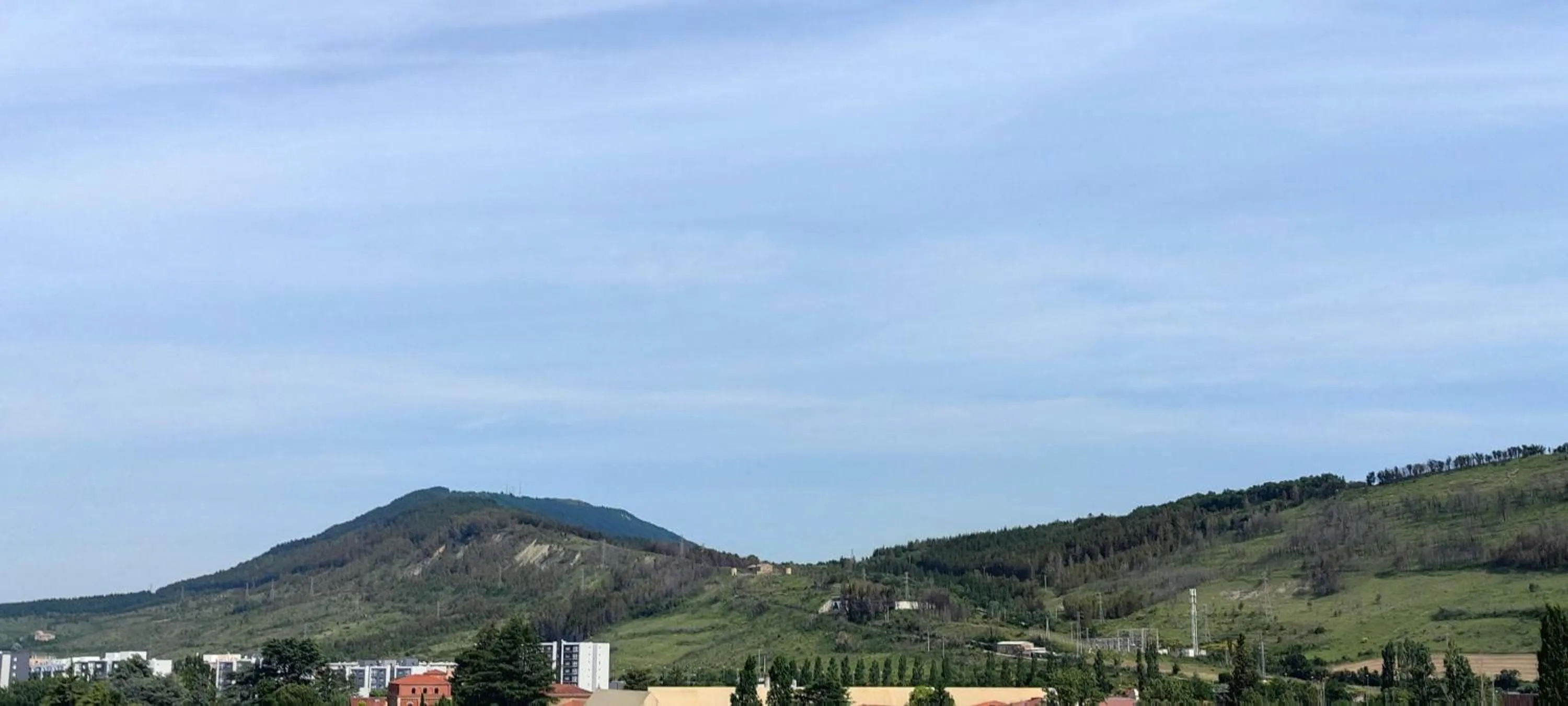 Mountain view in Hotel Apartamentos San Fermín Pamplona