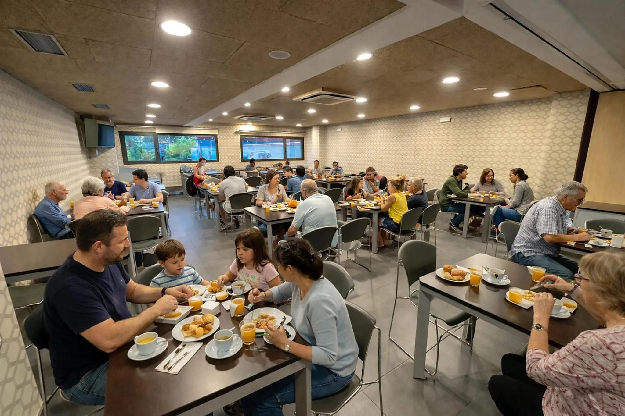 Buffet breakfast in Hotel Apartamentos San Fermín Pamplona
