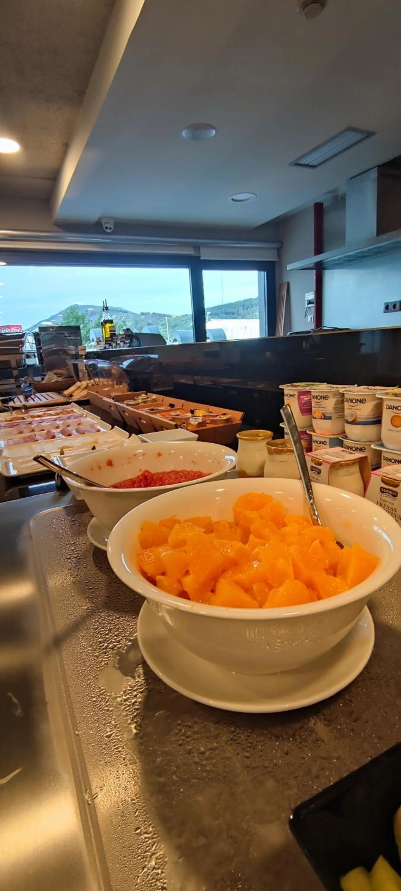 Buffet breakfast in Hotel Apartamentos San Fermín Pamplona