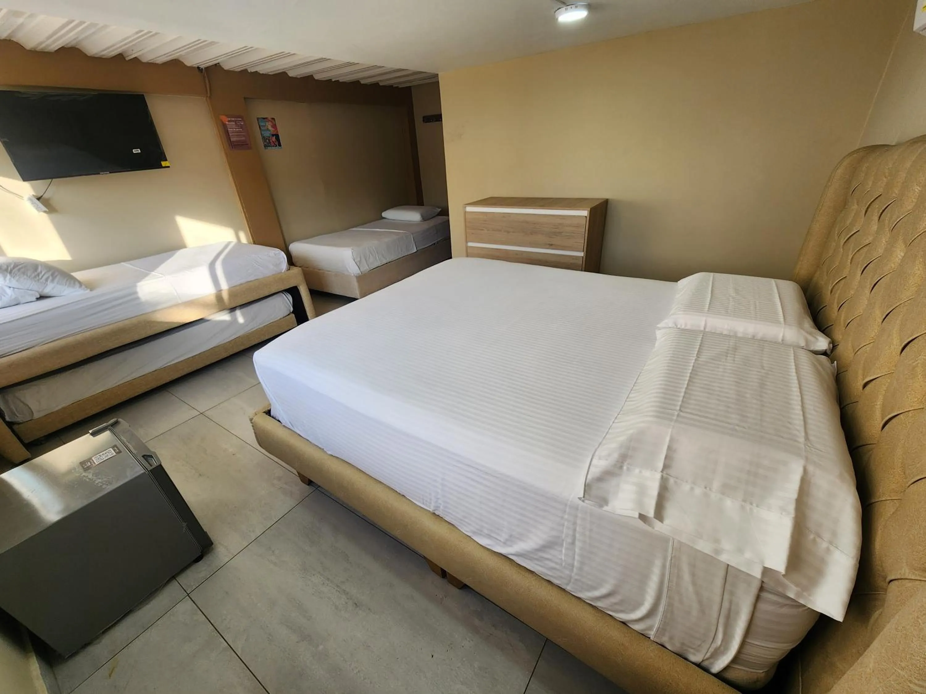 Photo of the whole room, Bed in Hotel y Cabañas Covemar