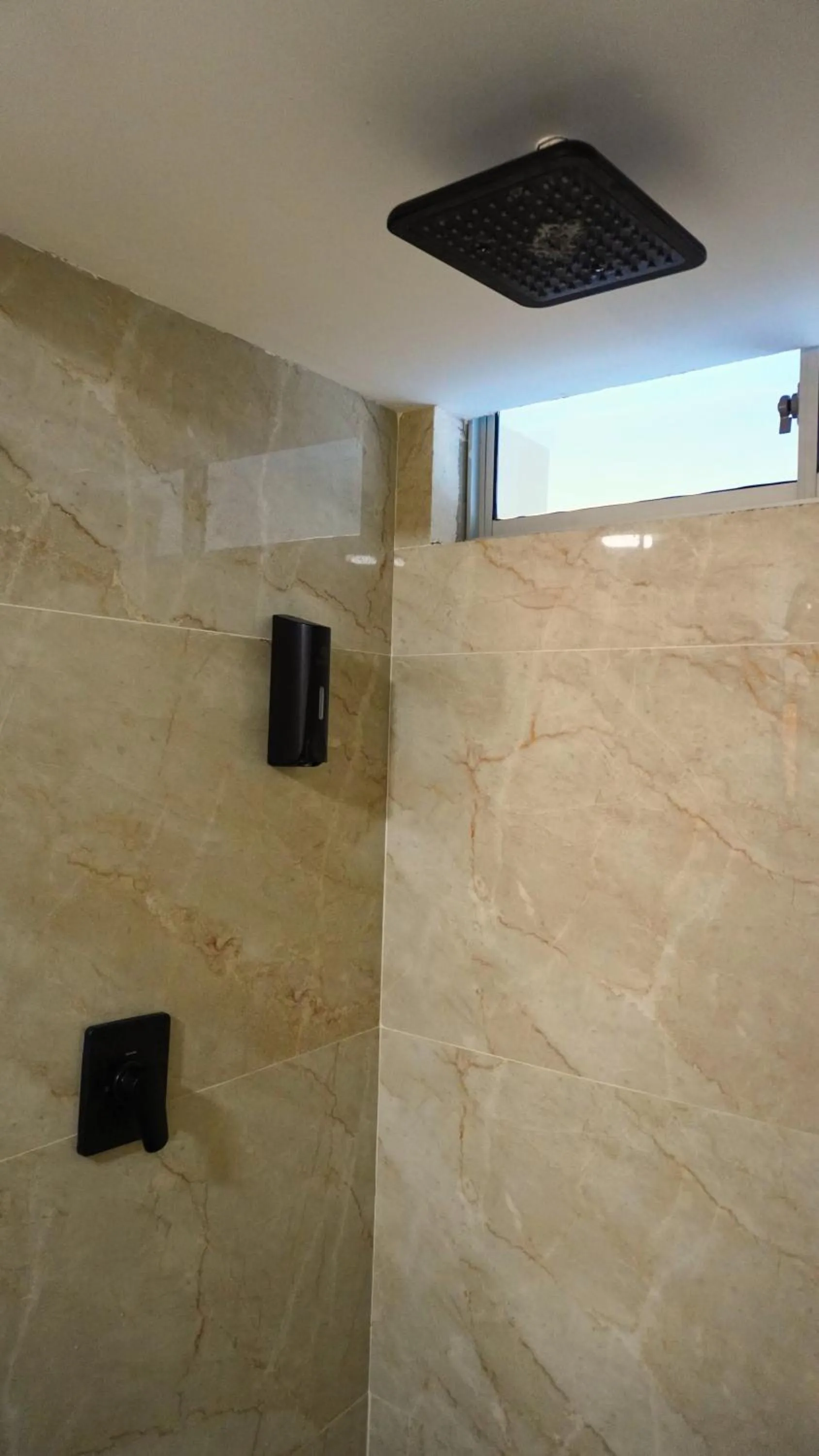 Shower in Hotel y Cabañas Covemar