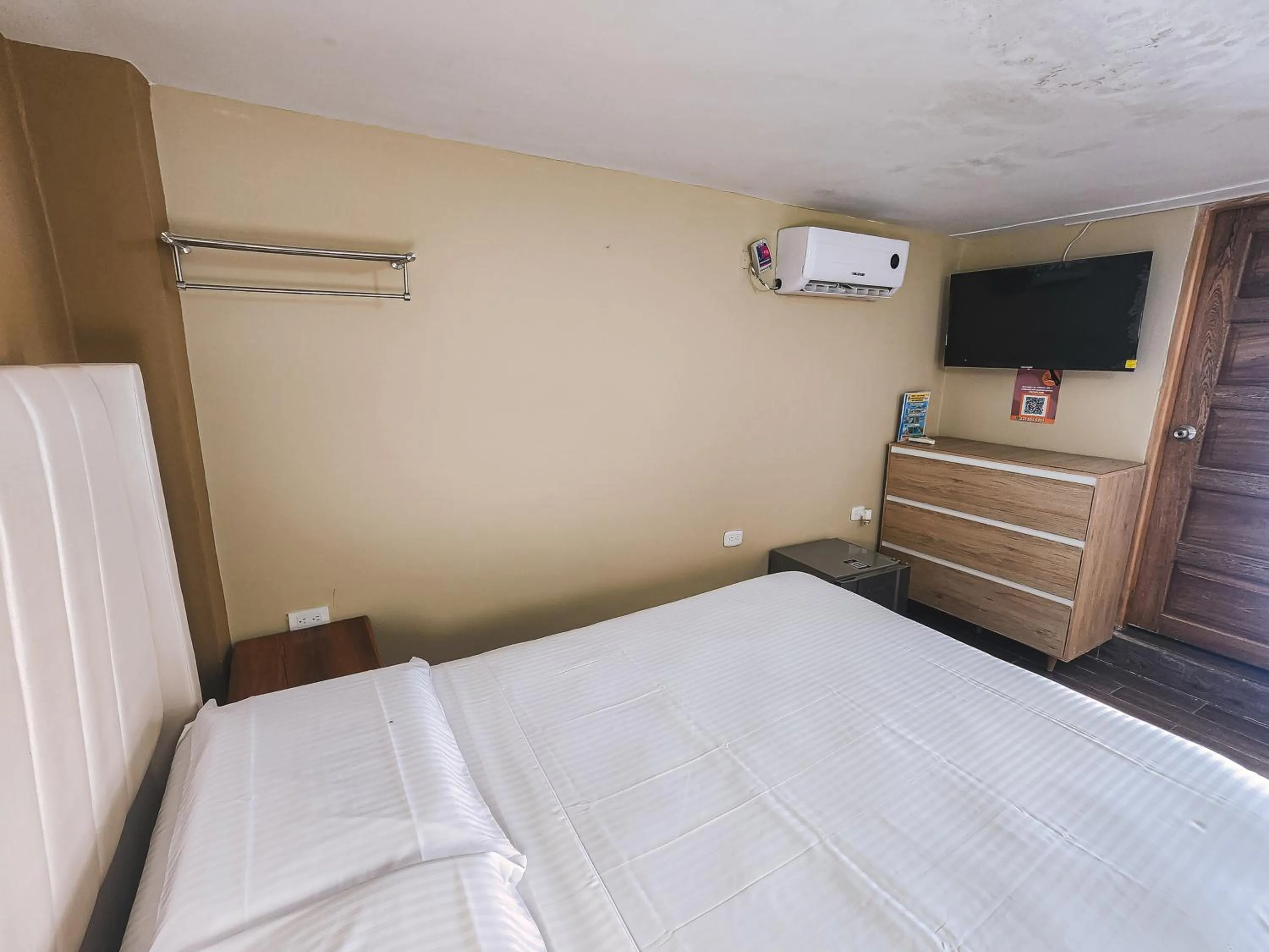 Photo of the whole room, Bed in Hotel y Cabañas Covemar