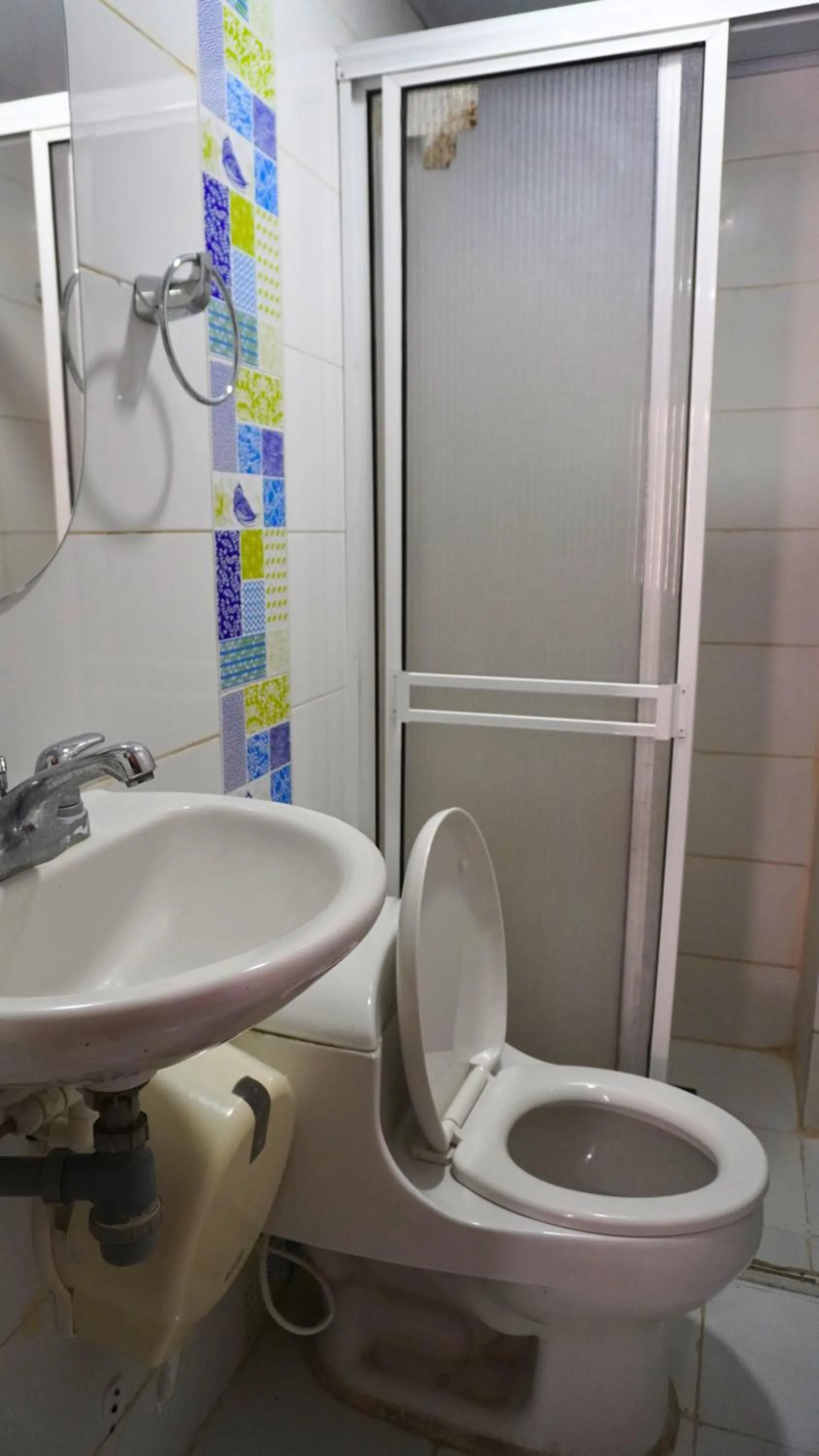 Shower in Hotel y Cabañas Covemar