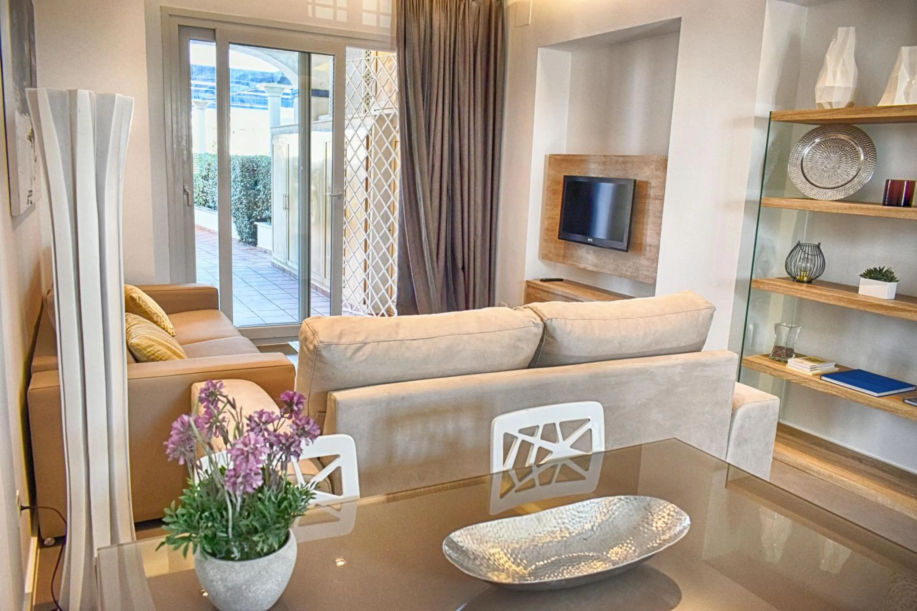 TV and multimedia in Leo San Bruno