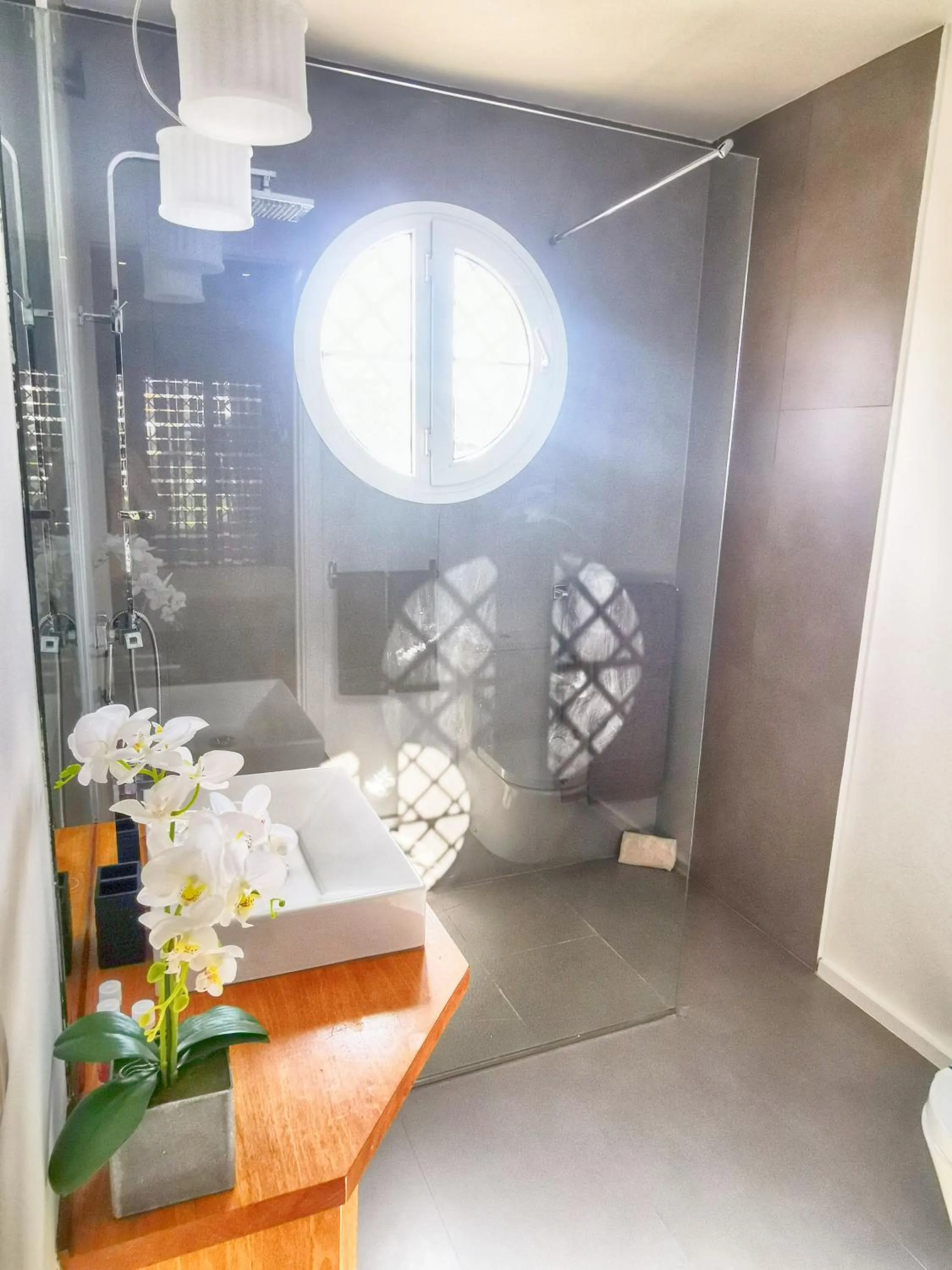 Bathroom in Leo San Bruno