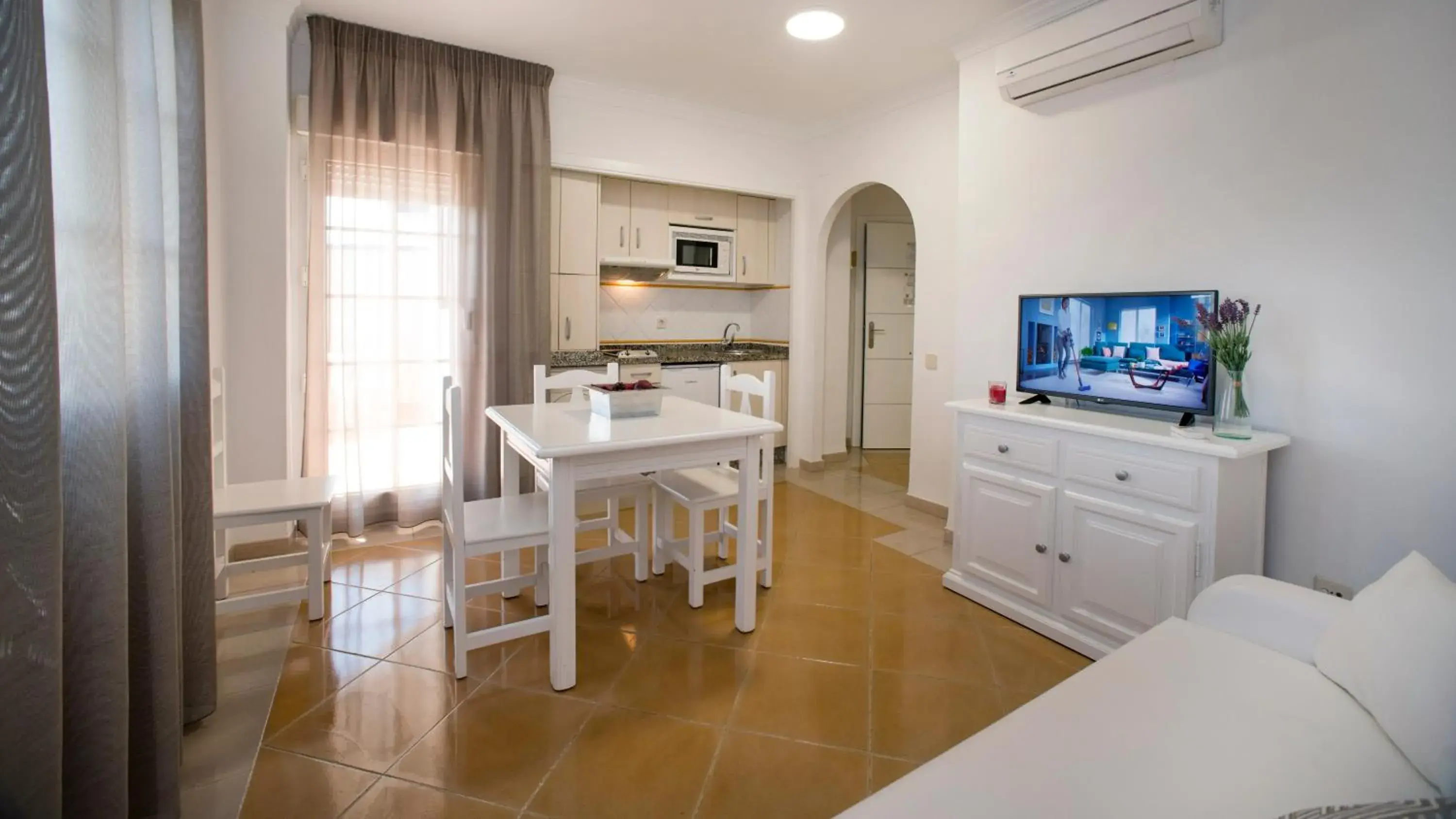 TV and multimedia in Leo San Bruno TV and multimedia in Leo San Bruno