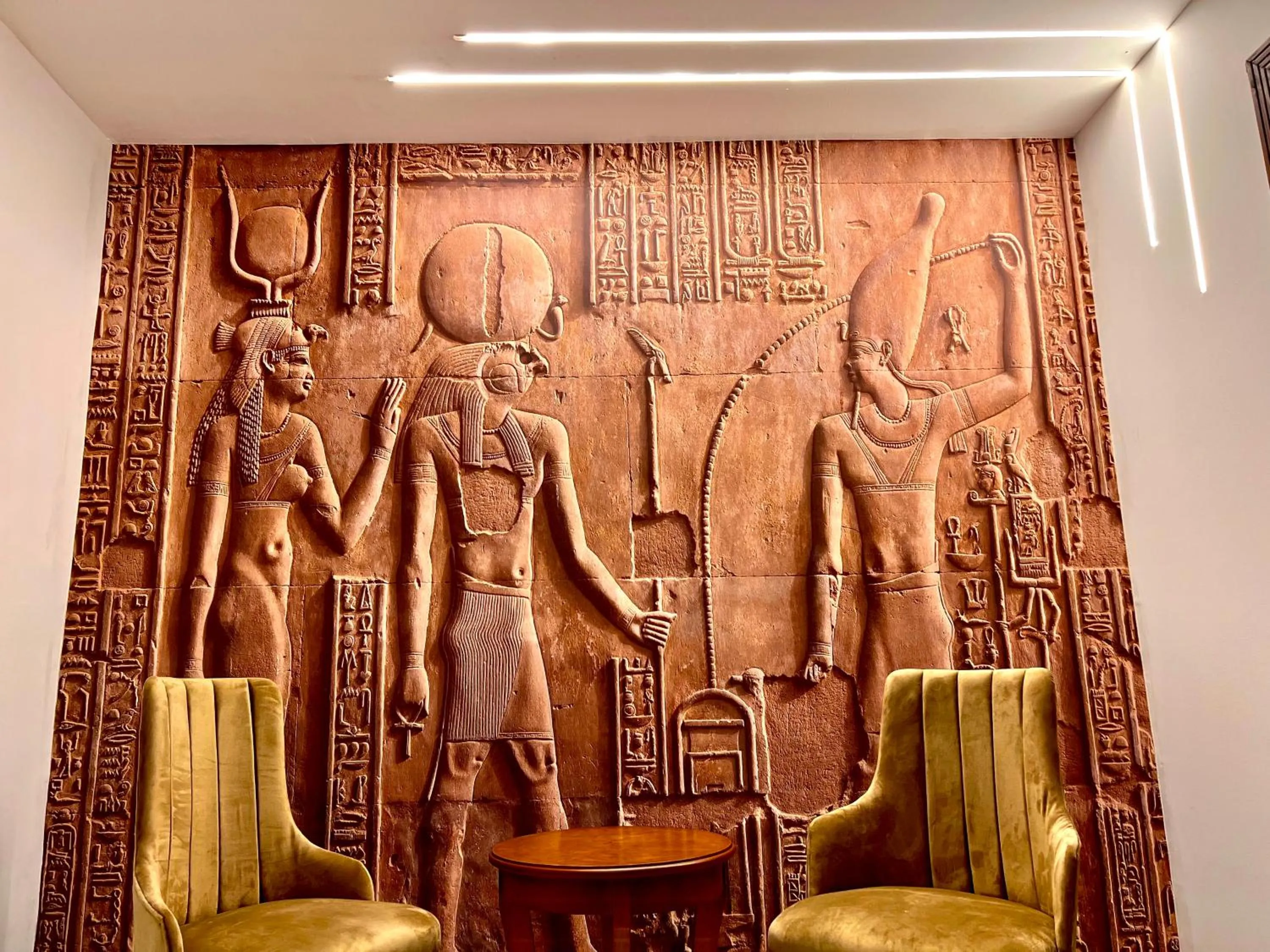 Seating area in New Museum Guest House, Pyramids View